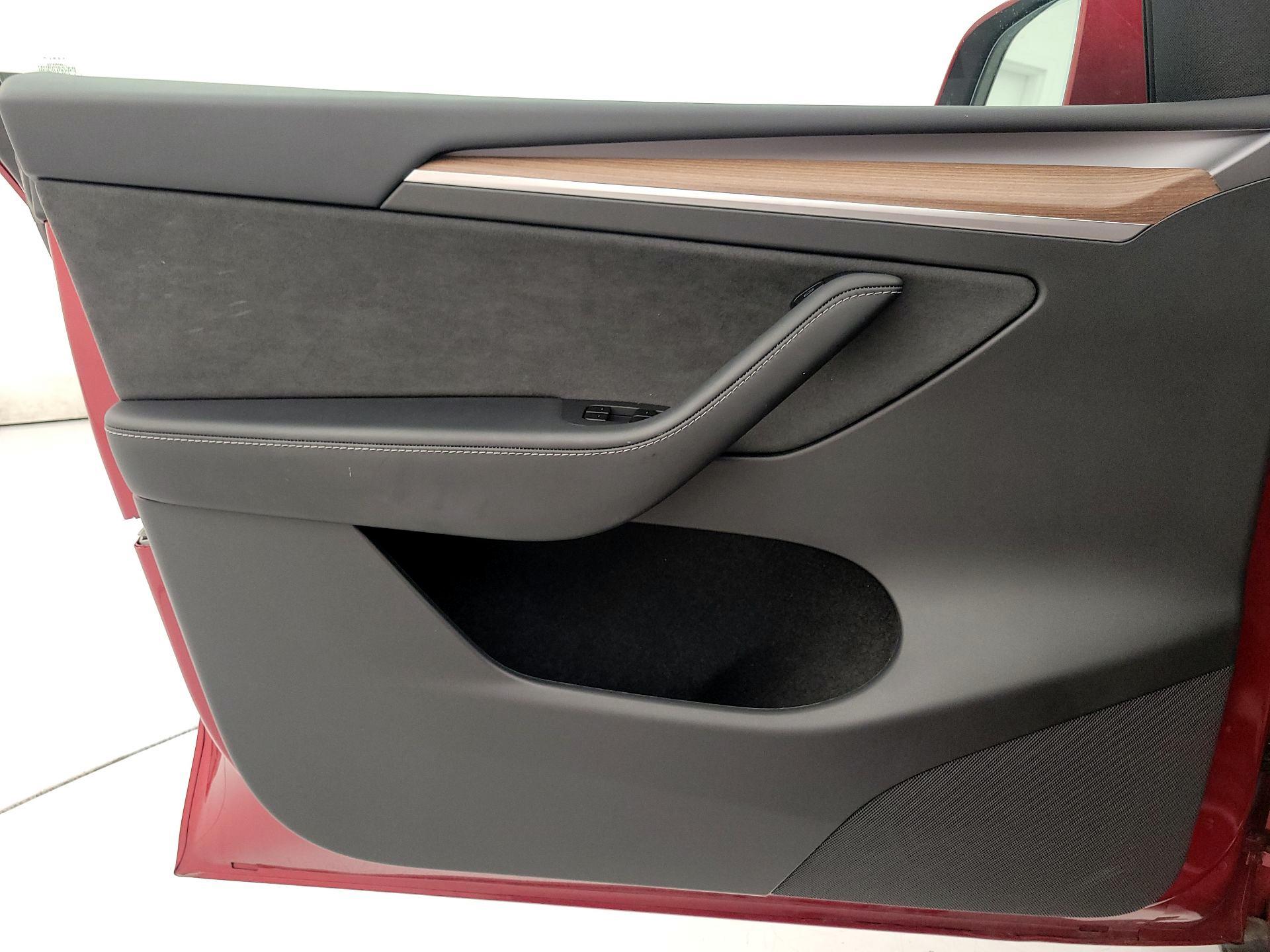 Thumbnail: 2025 Tesla Model Y - 12