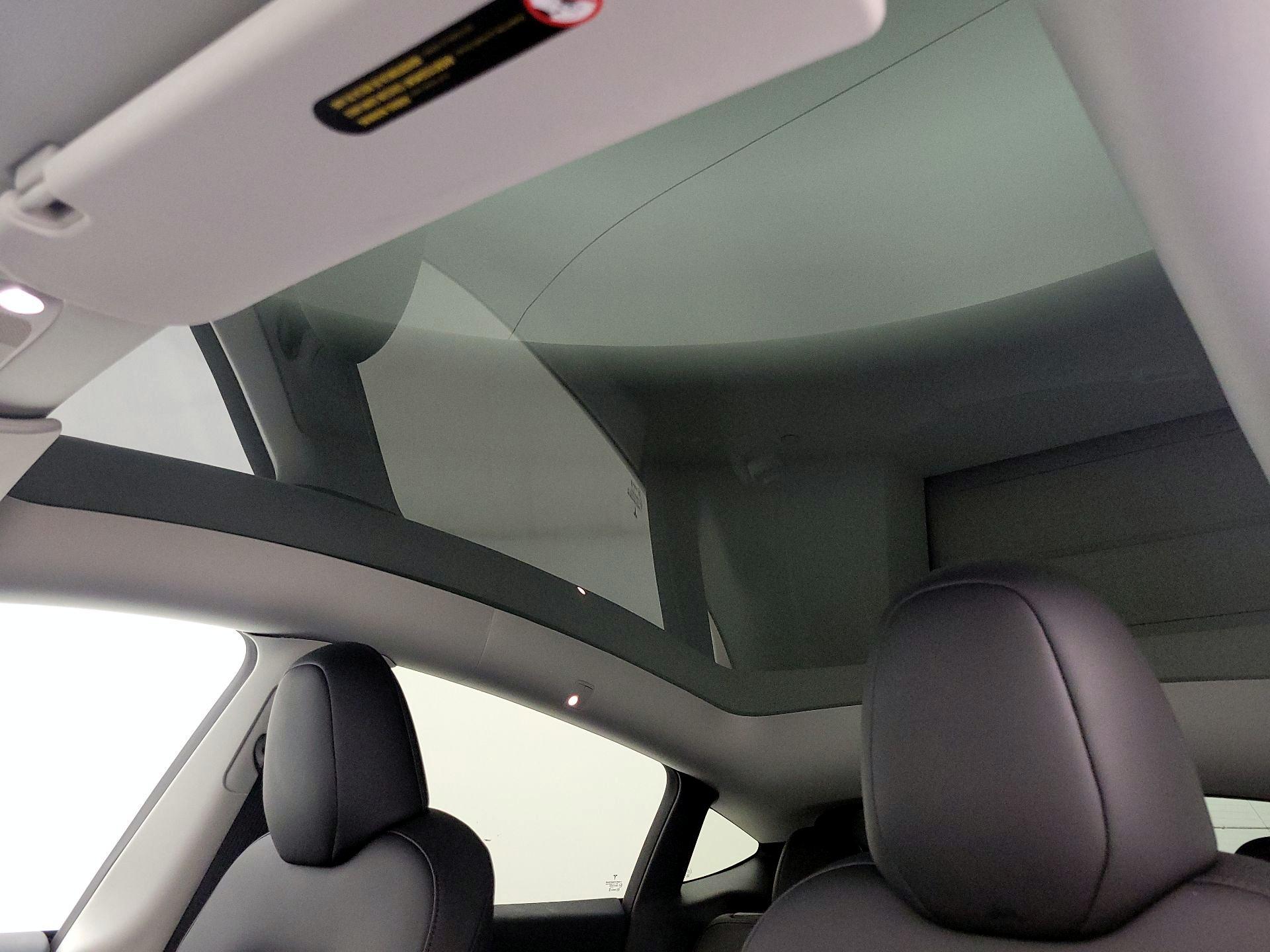 Thumbnail: 2025 Tesla Model Y - 17