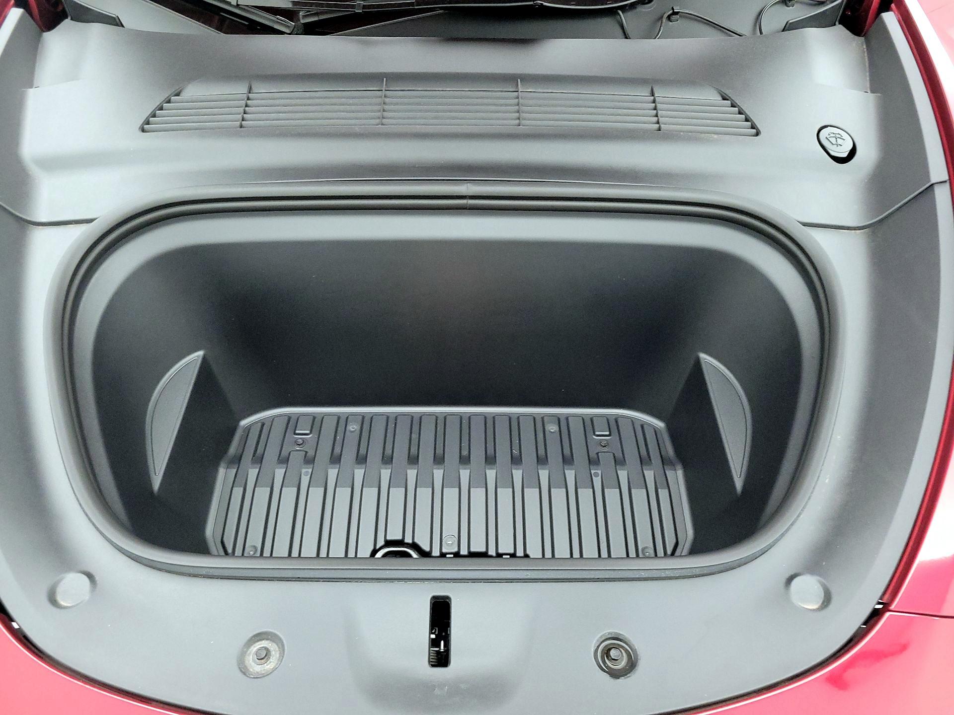 Thumbnail: 2025 Tesla Model Y - 20