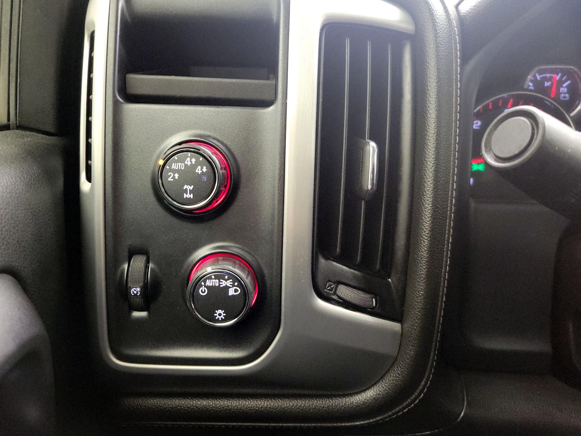 Thumbnail: 2016 GMC Sierra 1500 - 13