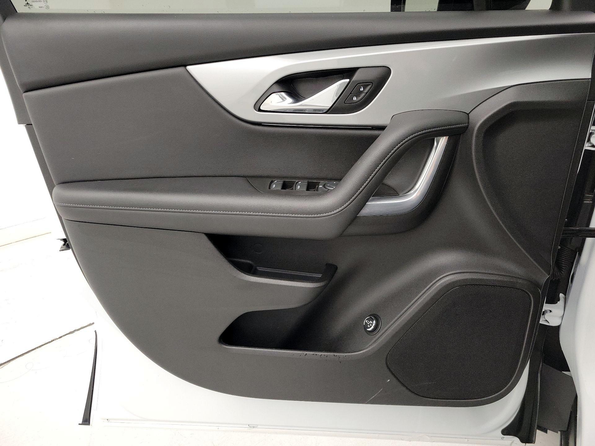 Thumbnail: 2020 Chevrolet Blazer - 12