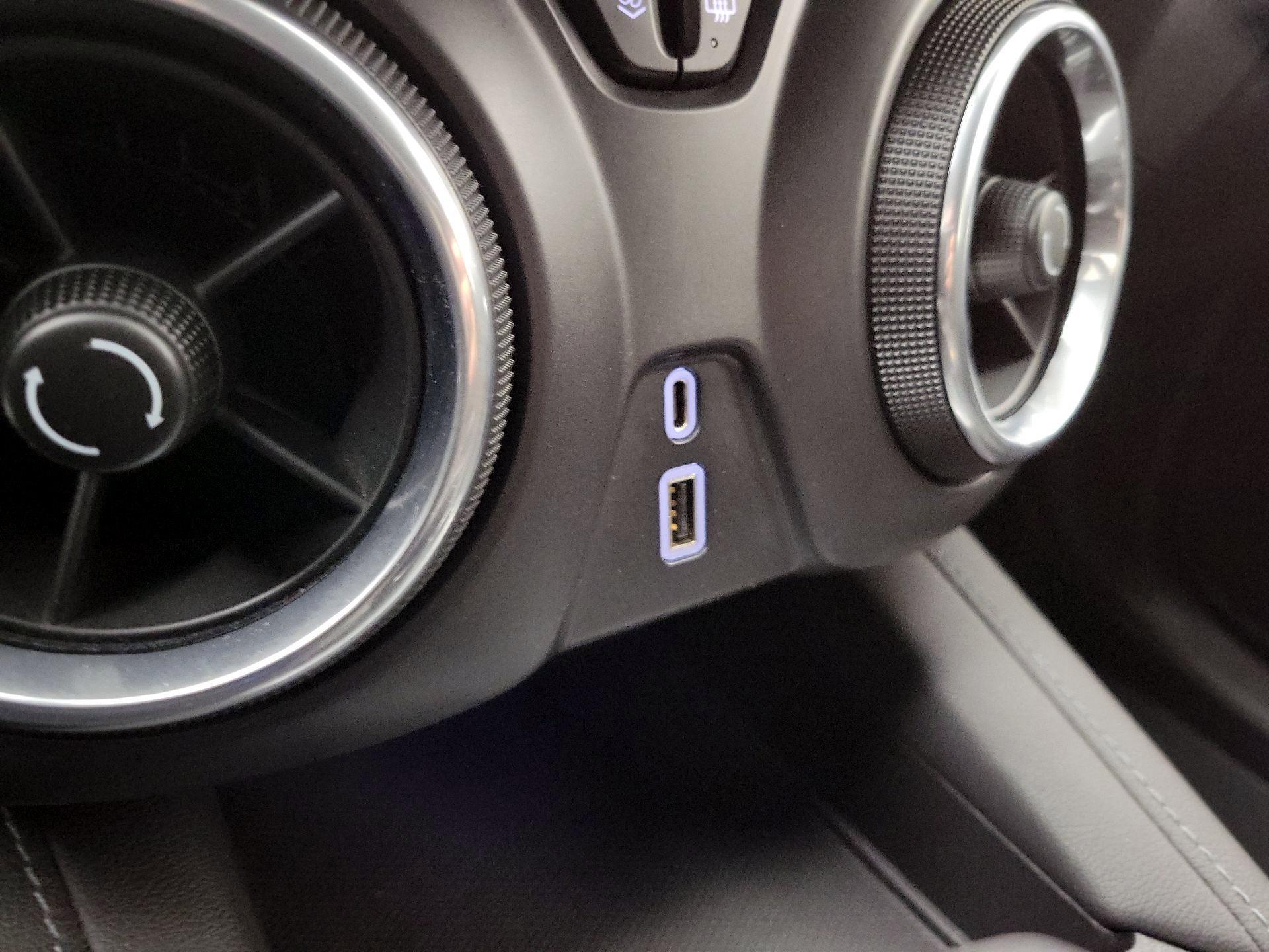 Thumbnail: 2020 Chevrolet Blazer - 18