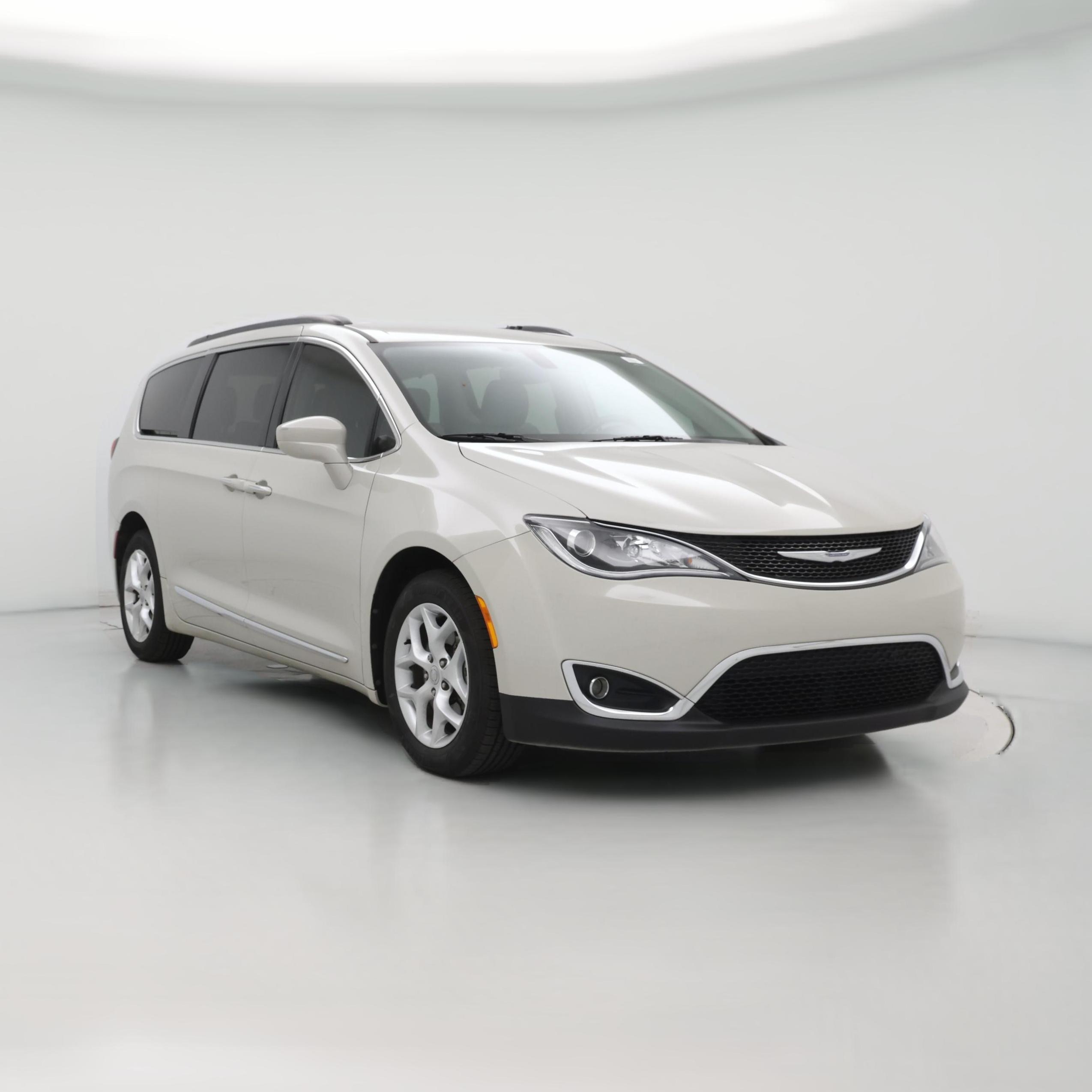Thumbnail: 2017 Chrysler Pacifica - 1