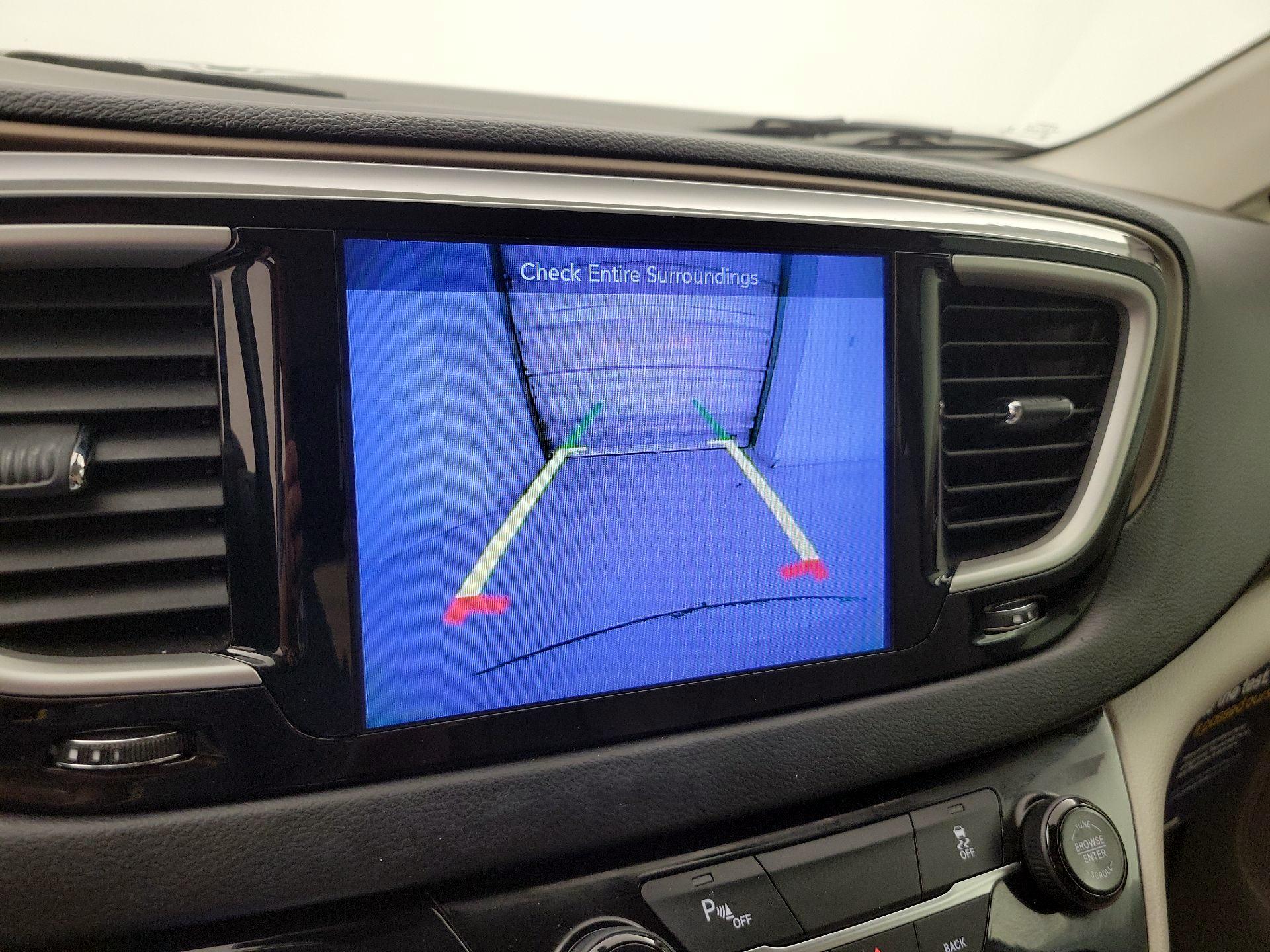 Thumbnail: 2017 Chrysler Pacifica - 14