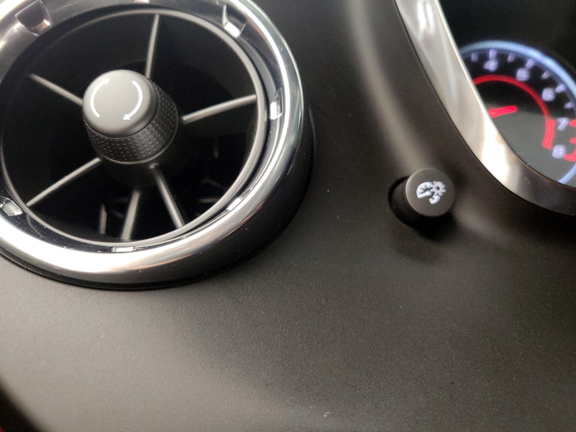 Thumbnail: 2020 Chevrolet Camaro - 13