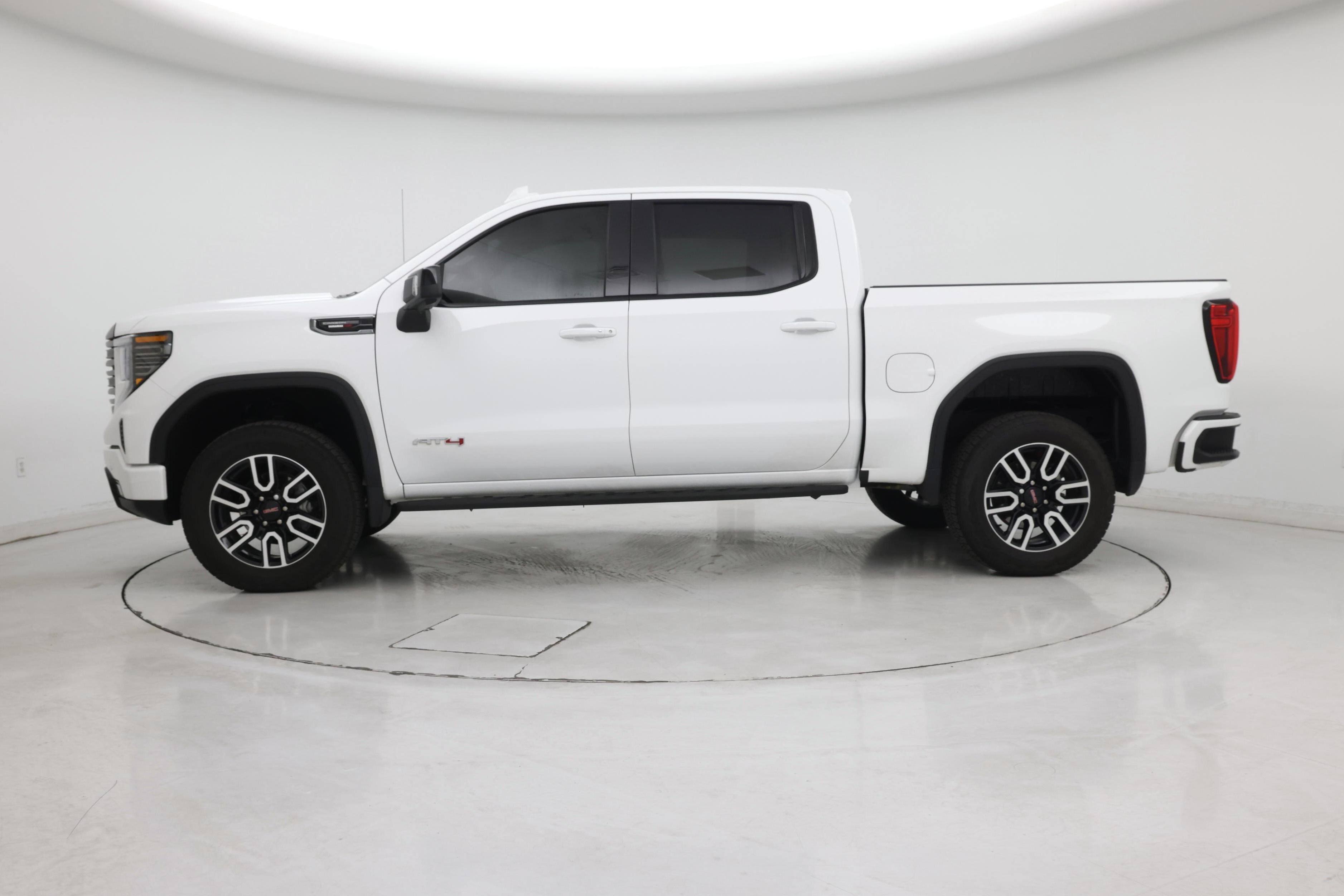 Thumbnail: 2025 GMC Sierra 1500 - 3