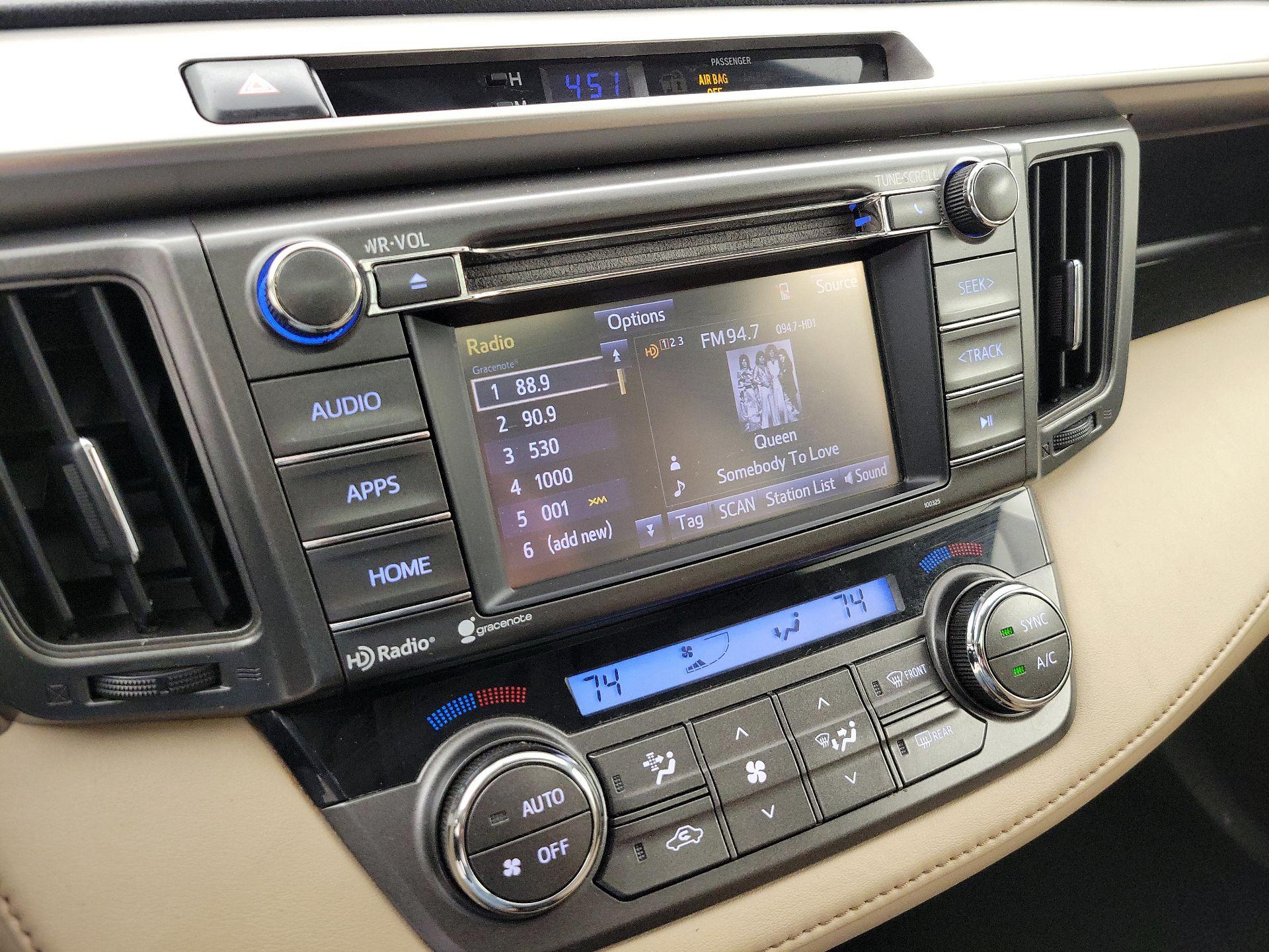 Thumbnail: 2015 Toyota RAV4 - 15