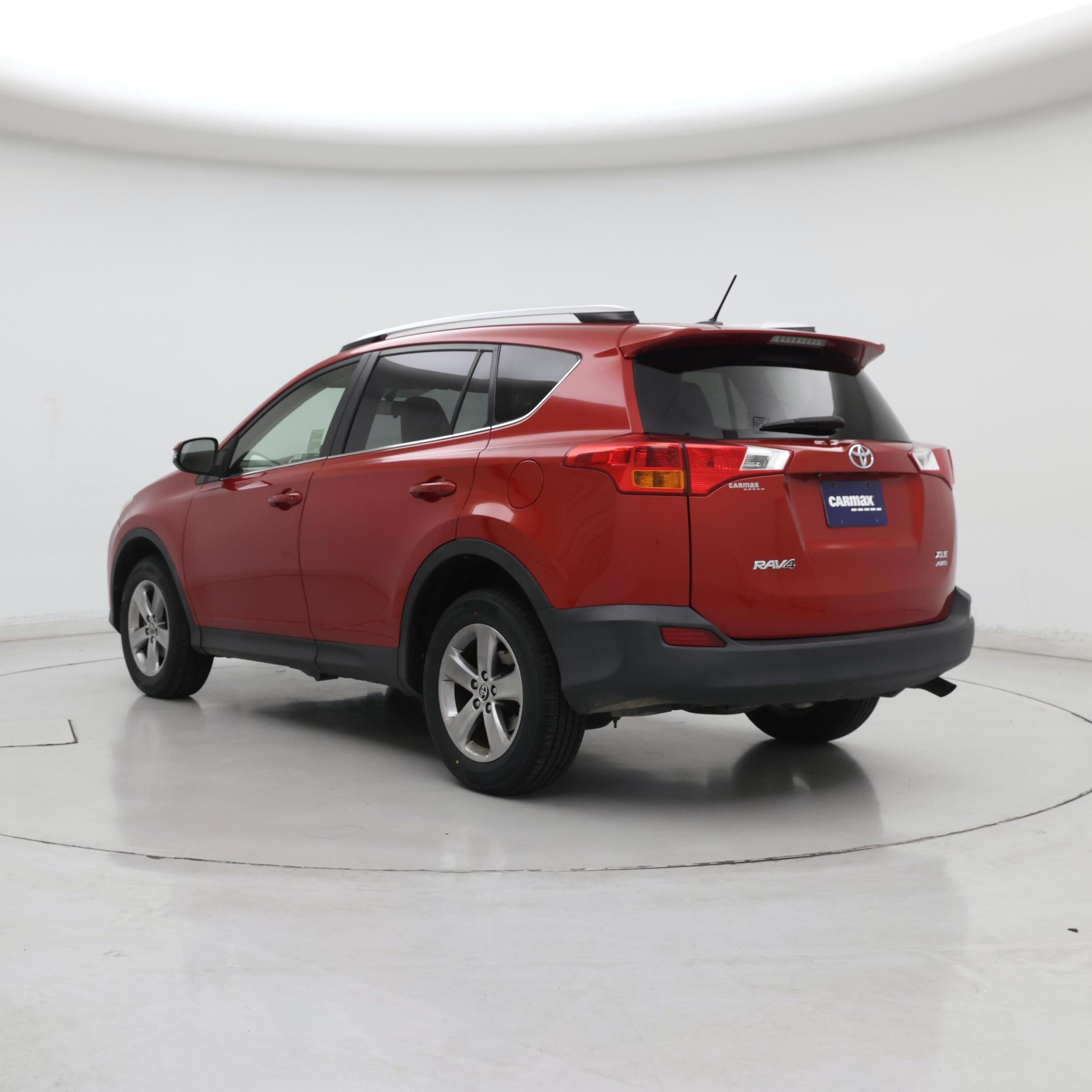Thumbnail: 2015 Toyota RAV4 - 2