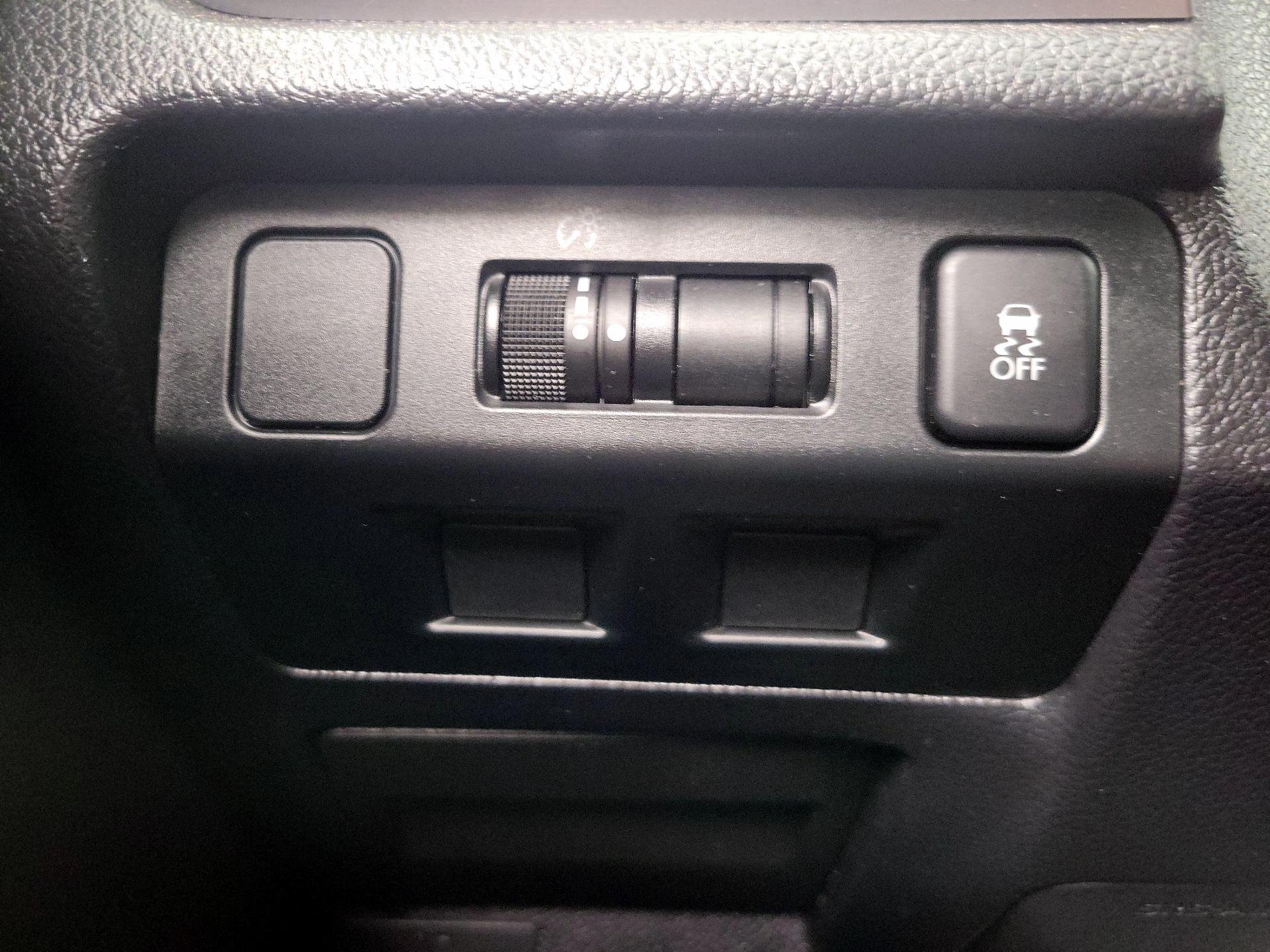 Thumbnail: 2016 Subaru Forester - 13