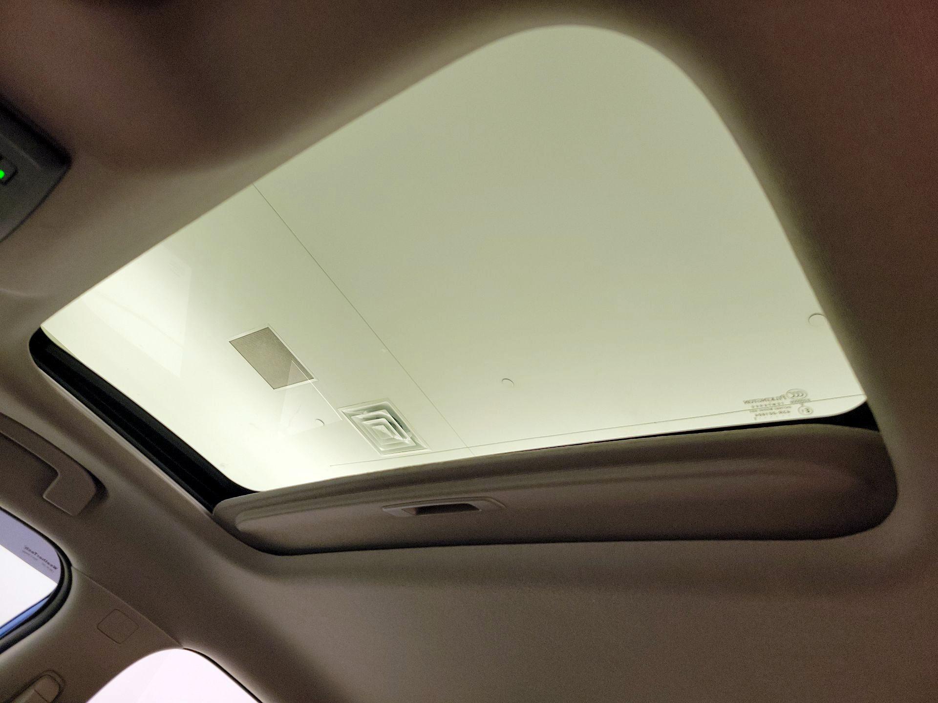 Thumbnail: 2021 Nissan Sentra - 19