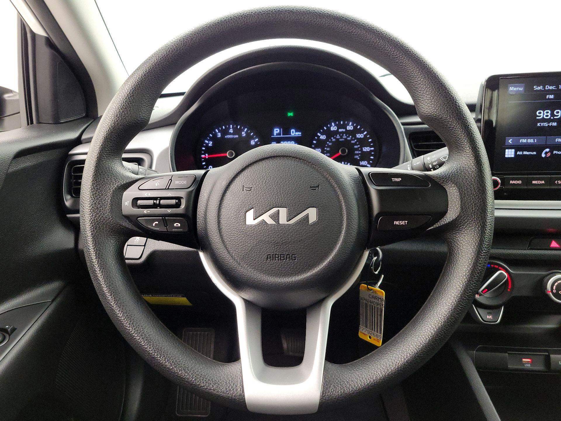 Thumbnail: 2023 Kia Rio - 10