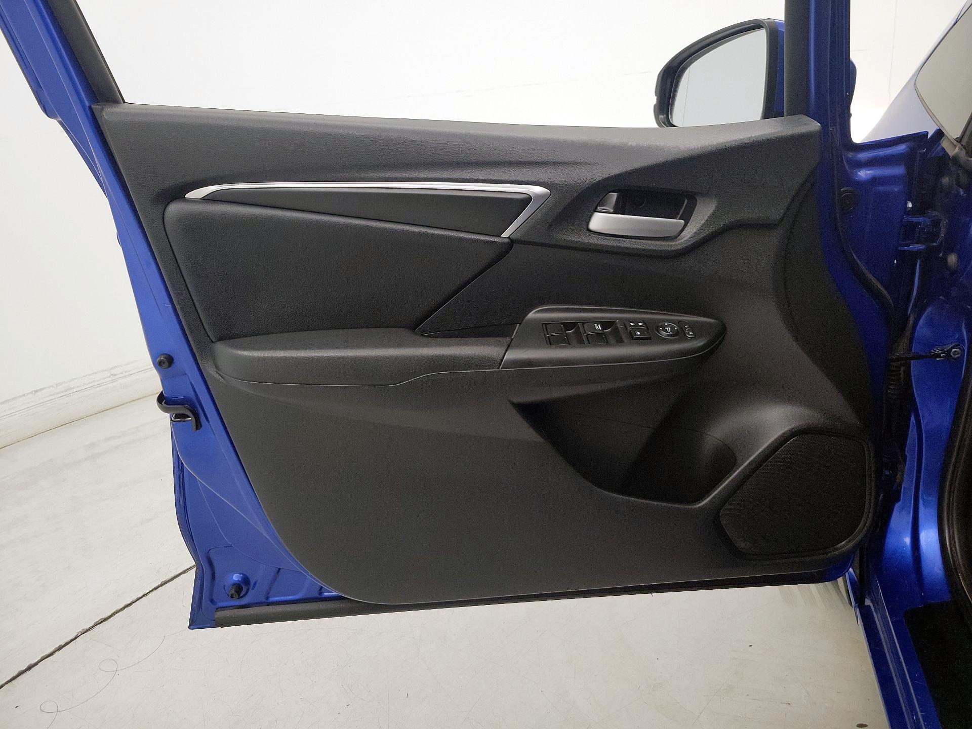 Thumbnail: 2015 Honda Fit - 12