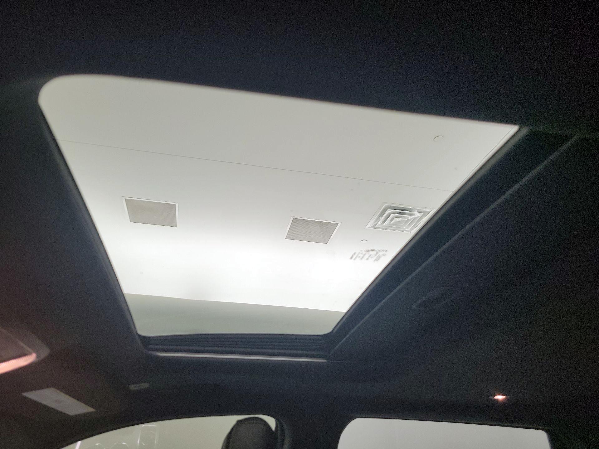 Thumbnail: 2022 Jeep Grand Cherokee - 20