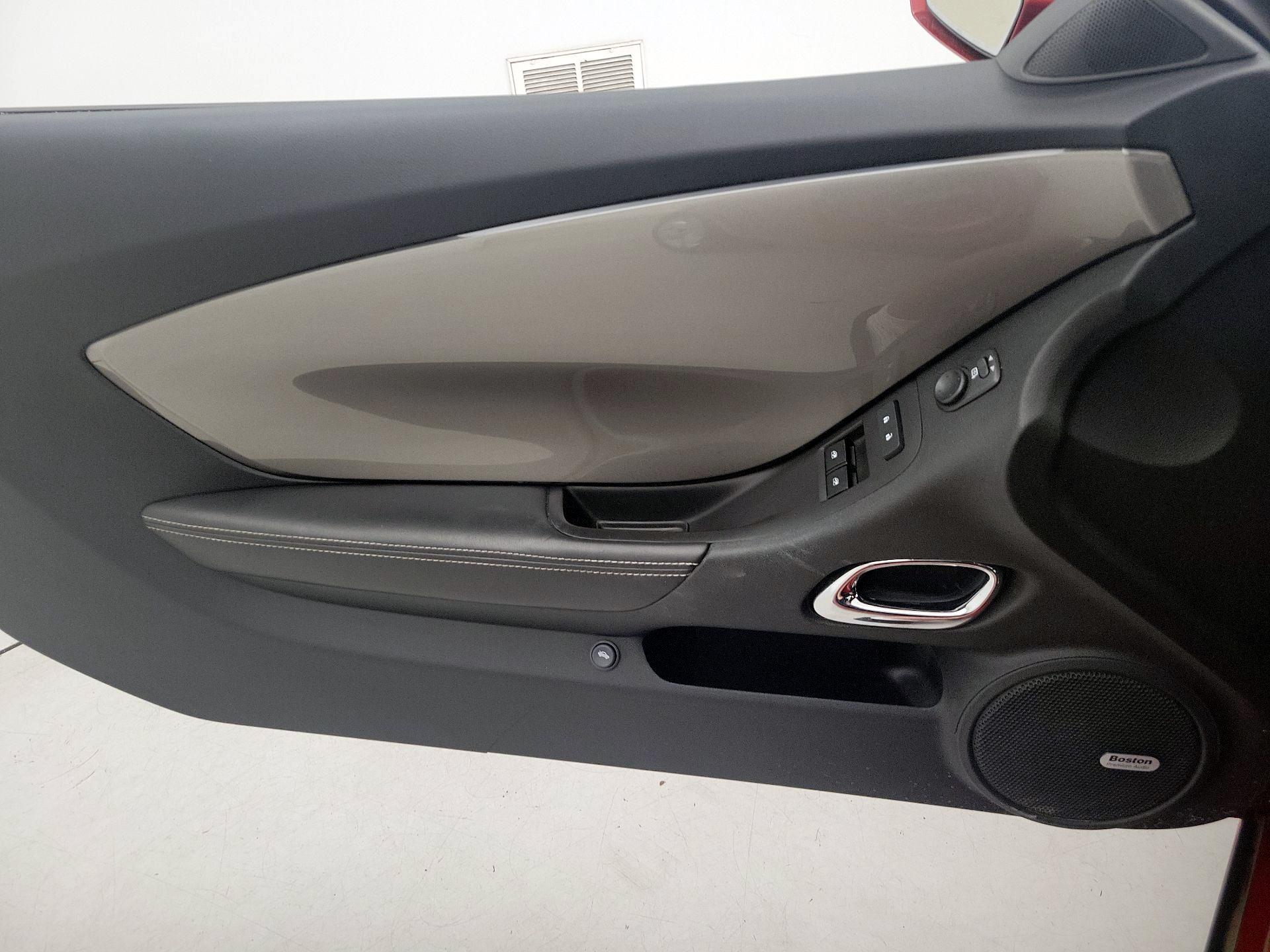 Thumbnail: 2014 Chevrolet Camaro - 12