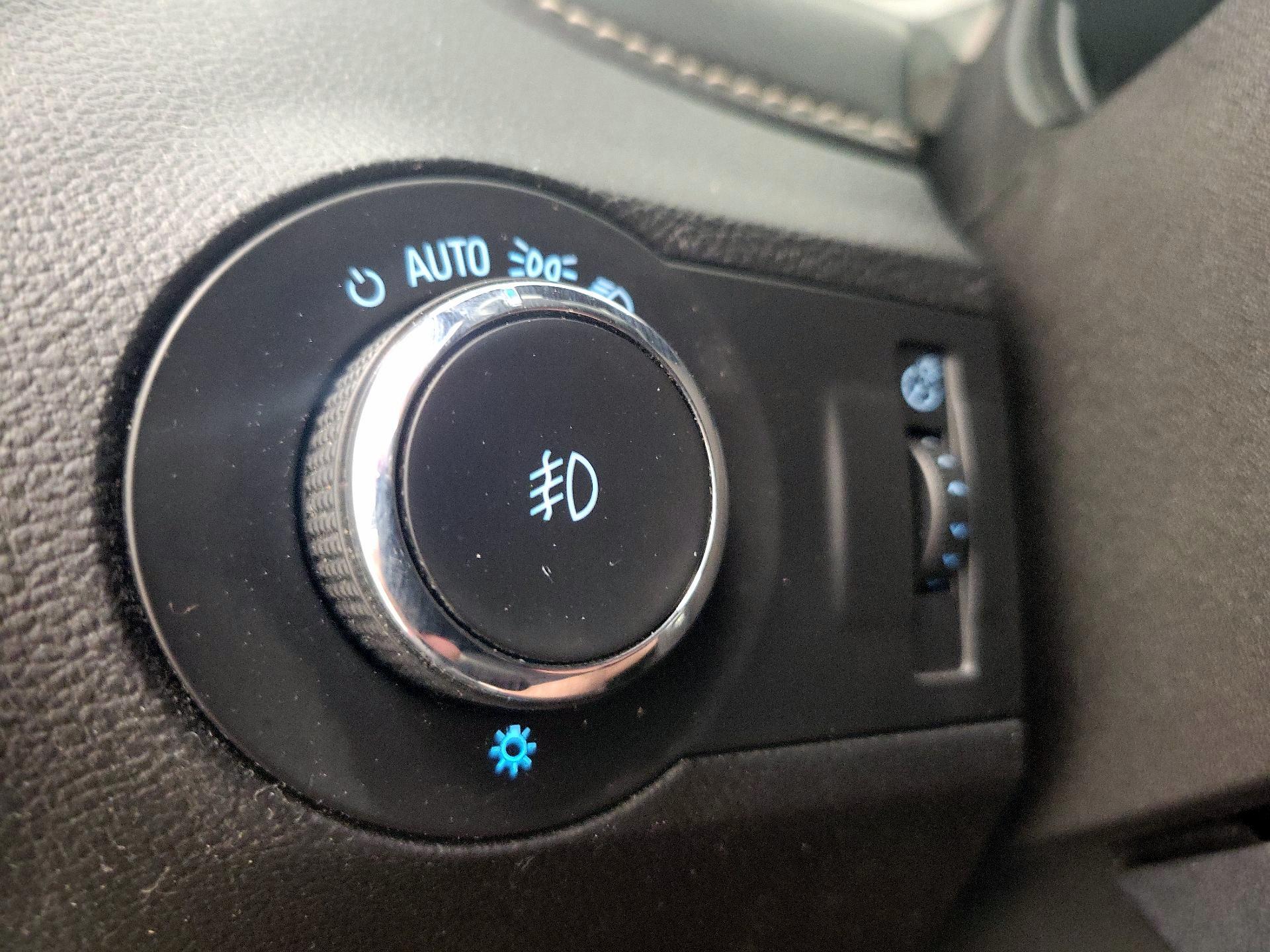 Thumbnail: 2014 Chevrolet Camaro - 13