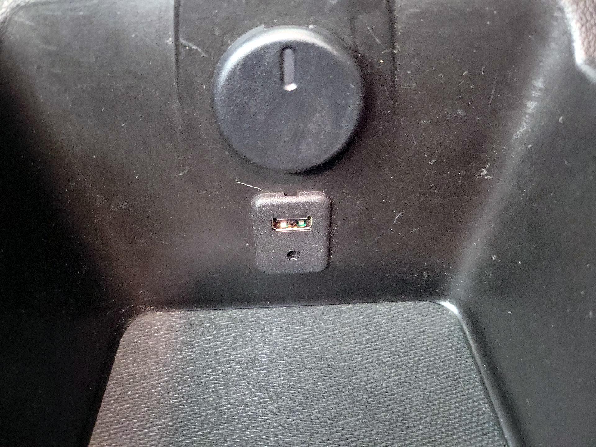 Thumbnail: 2014 Chevrolet Camaro - 18