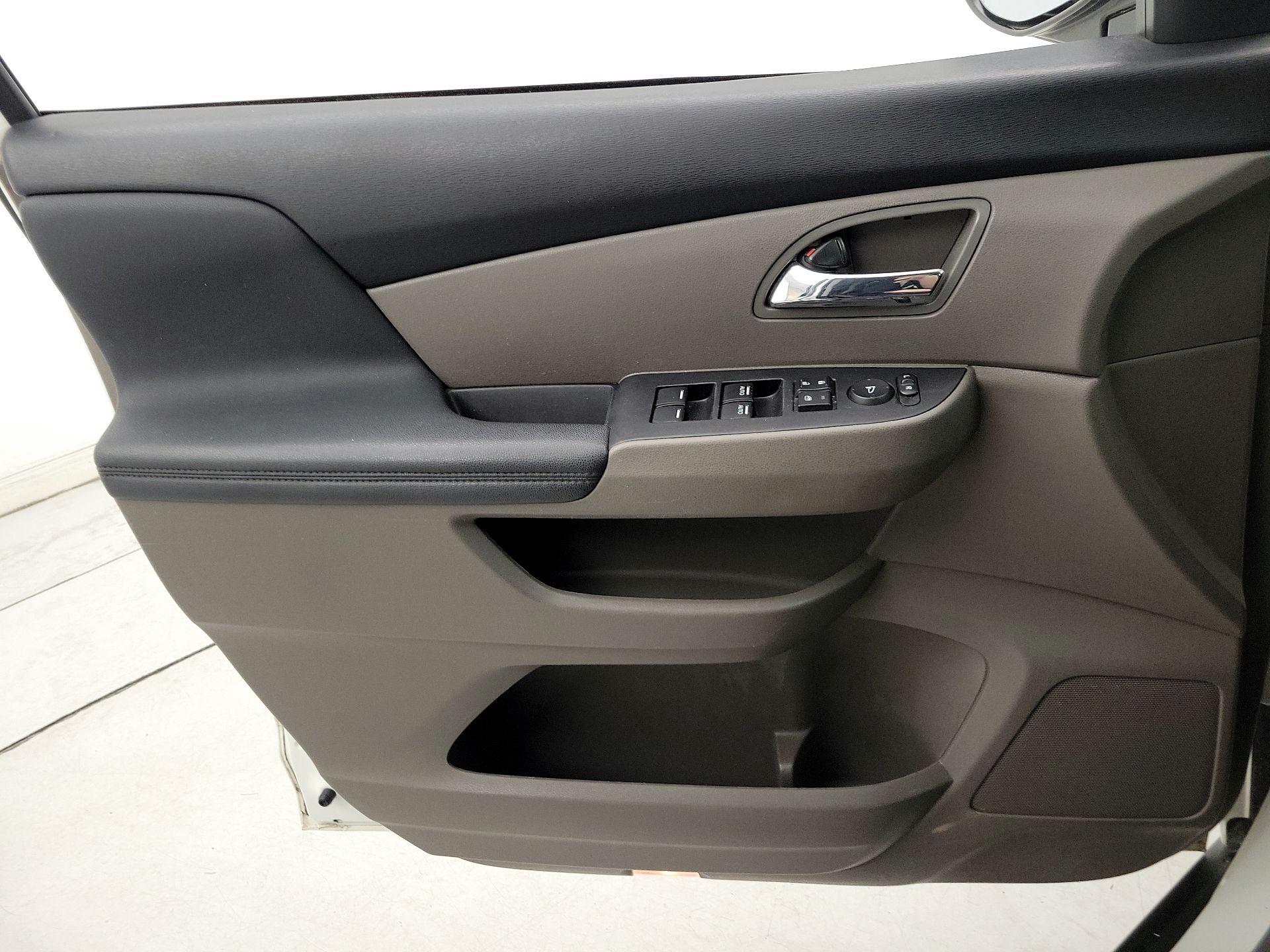 Thumbnail: 2014 Honda Odyssey - 12