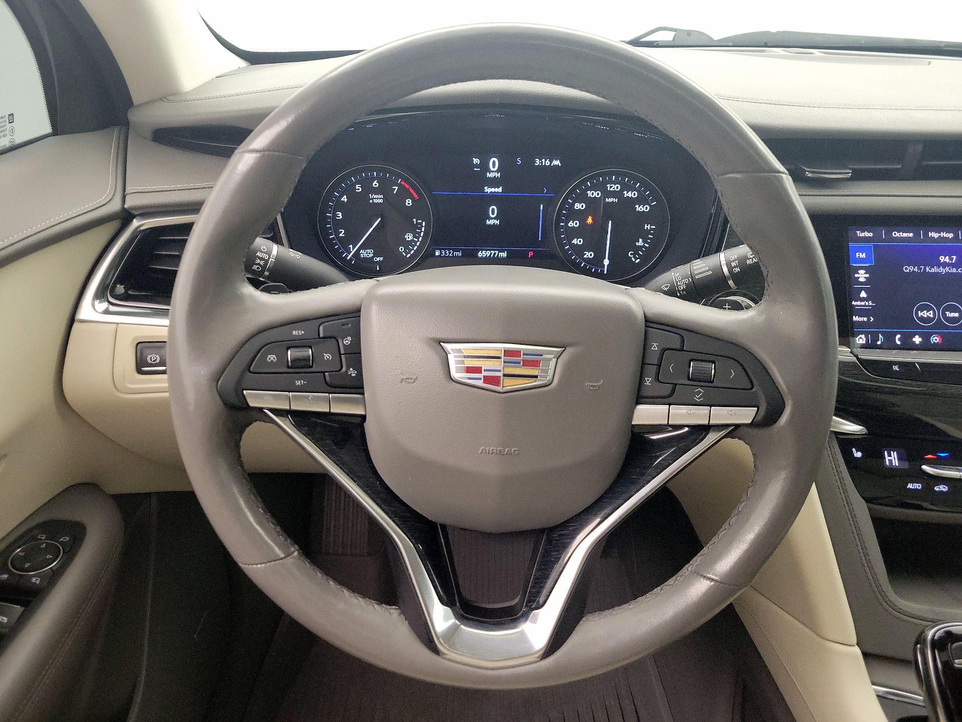 Thumbnail: 2021 Cadillac XT6 - 10