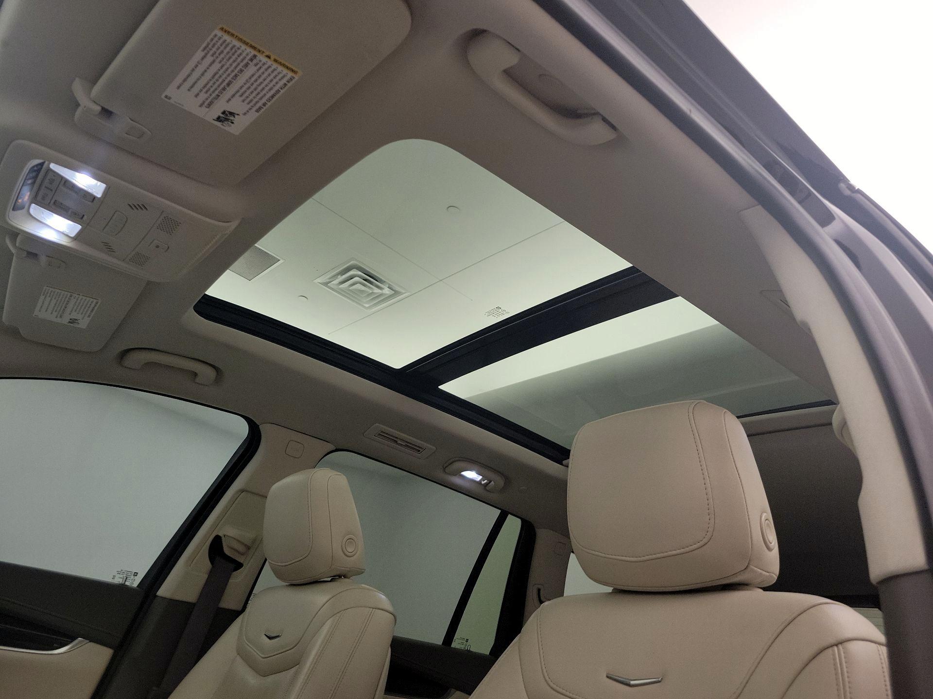 Thumbnail: 2021 Cadillac XT6 - 19