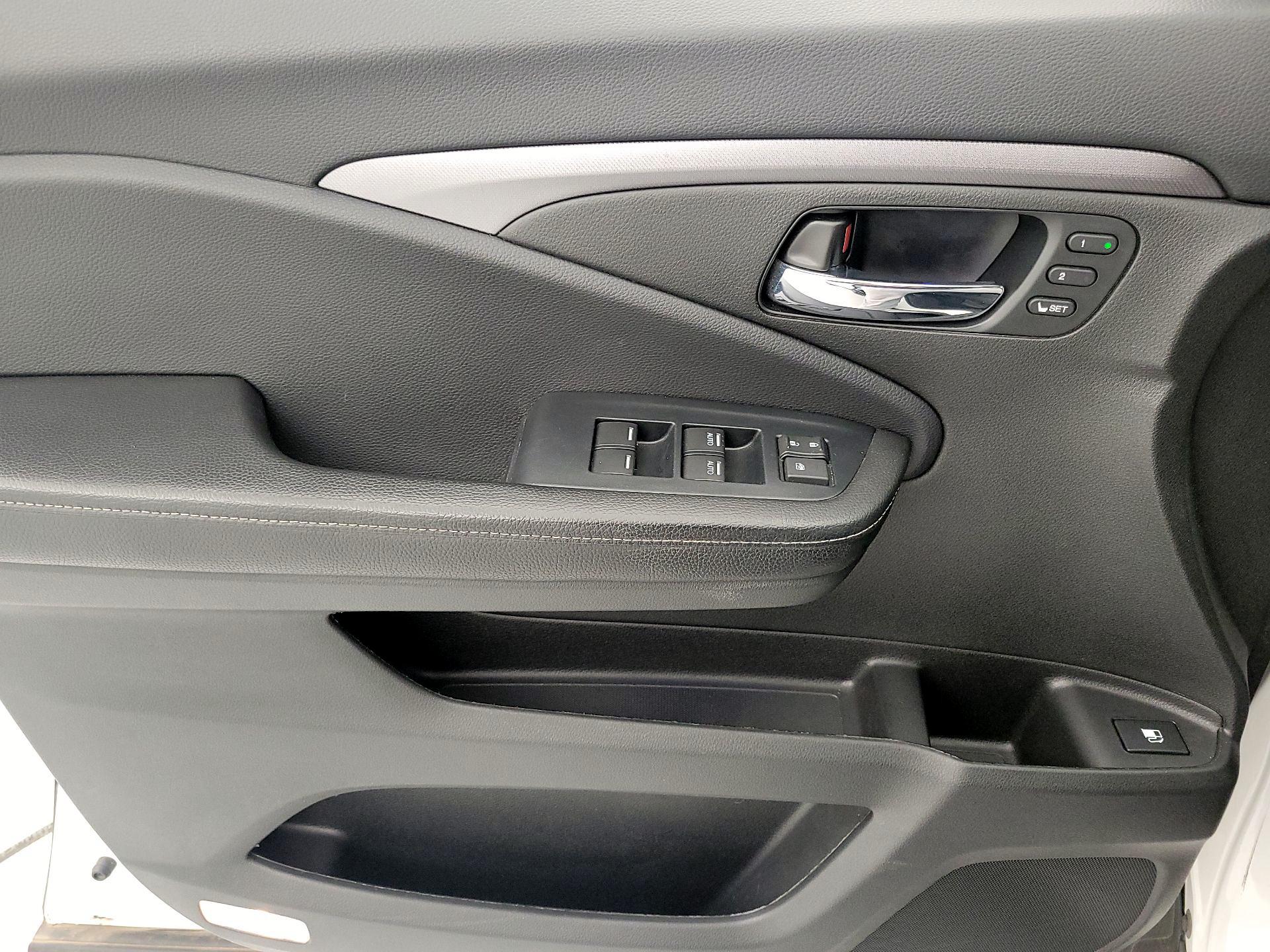 Thumbnail: 2023 Honda Ridgeline - 12