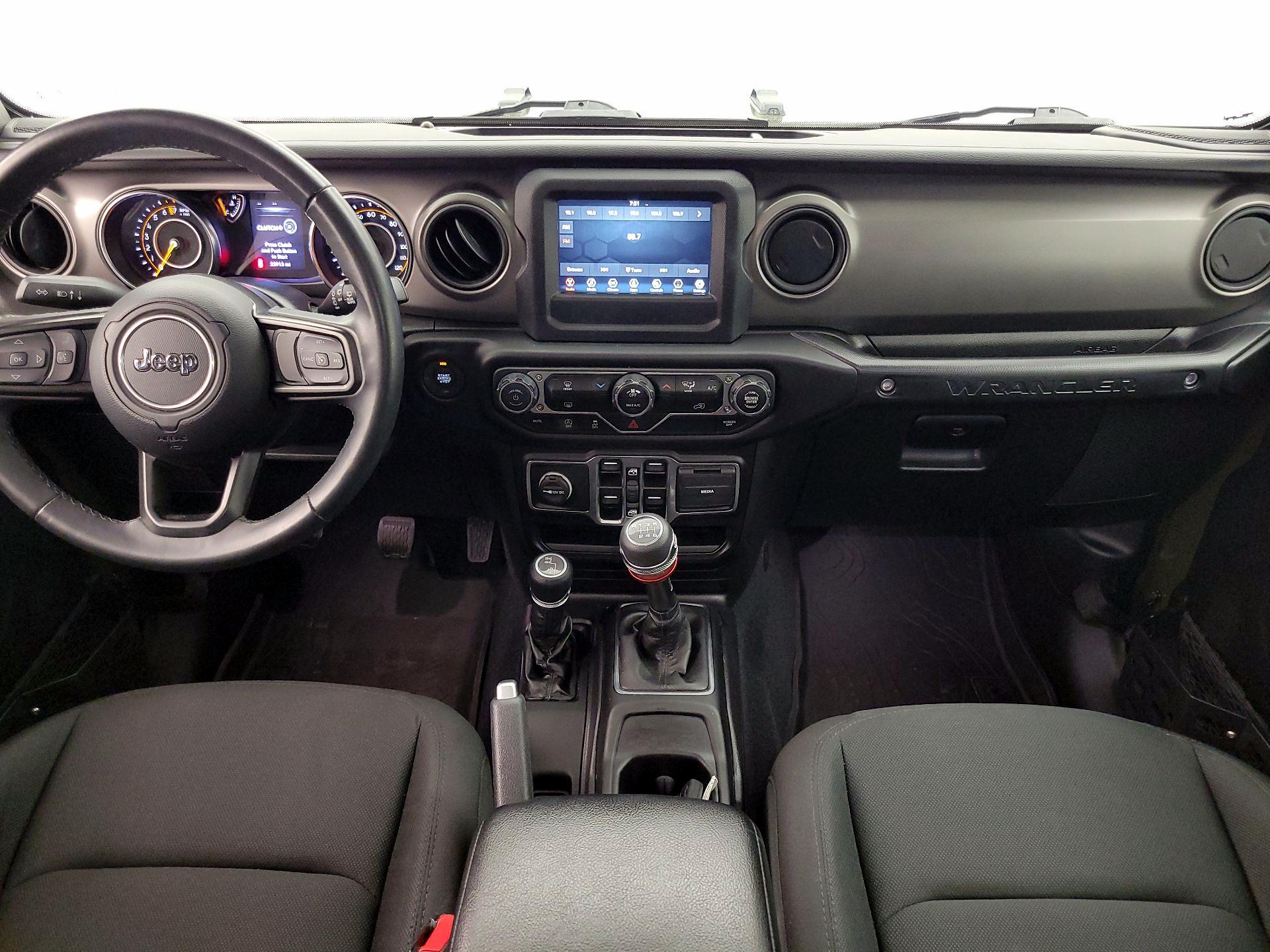 Thumbnail: 2022 Jeep Wrangler - 9