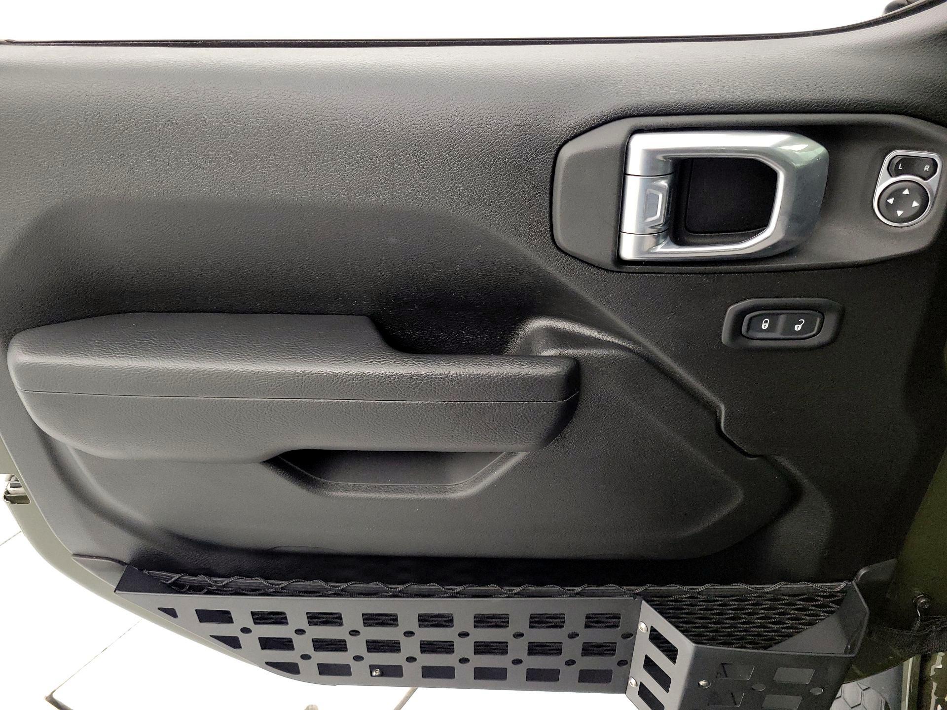 Thumbnail: 2022 Jeep Wrangler - 12