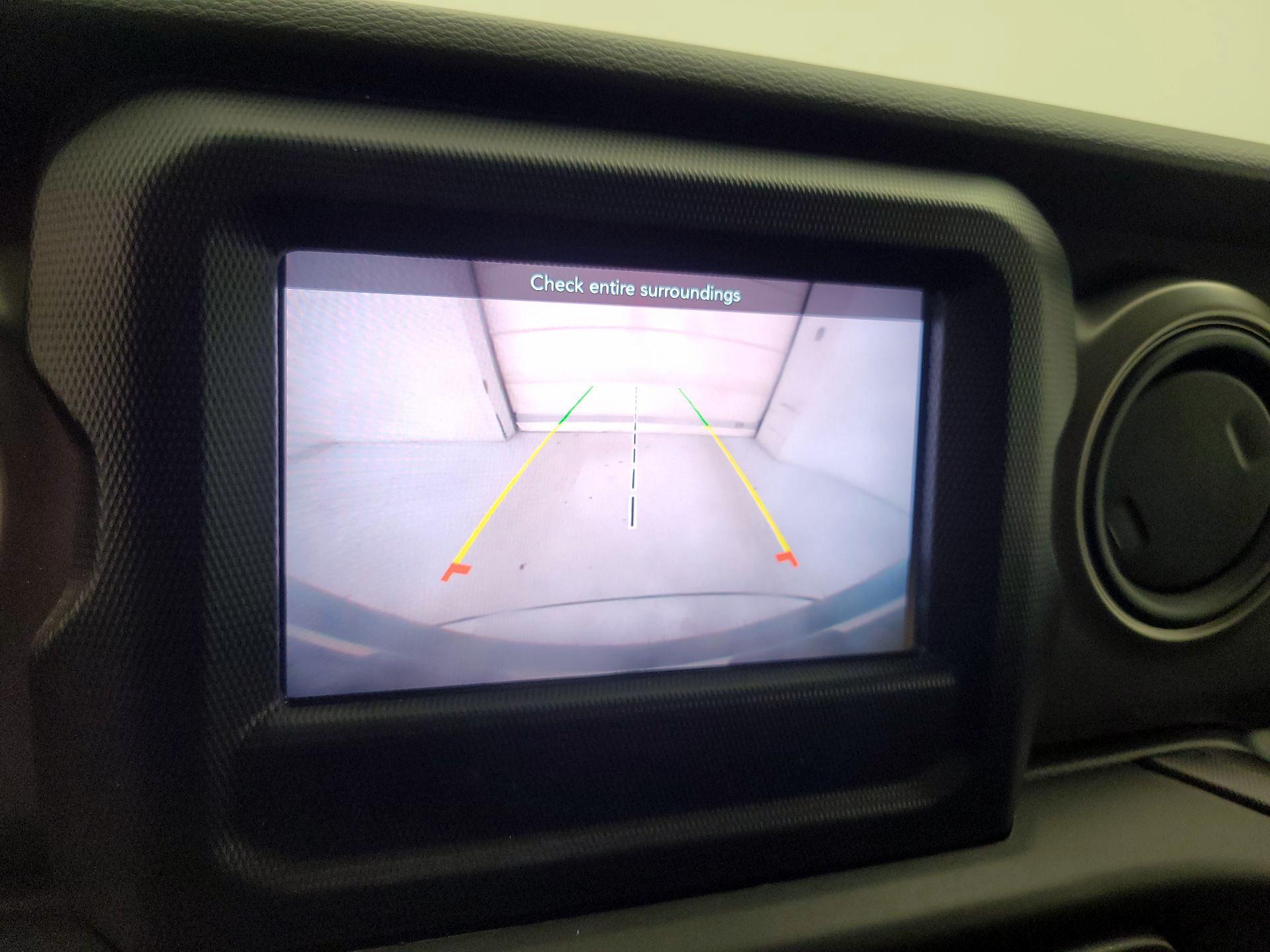 Thumbnail: 2022 Jeep Wrangler - 14