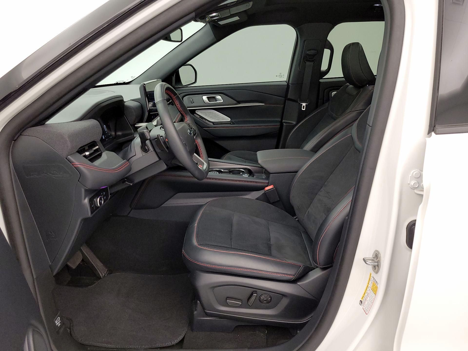 Thumbnail: 2025 Ford Explorer - 11