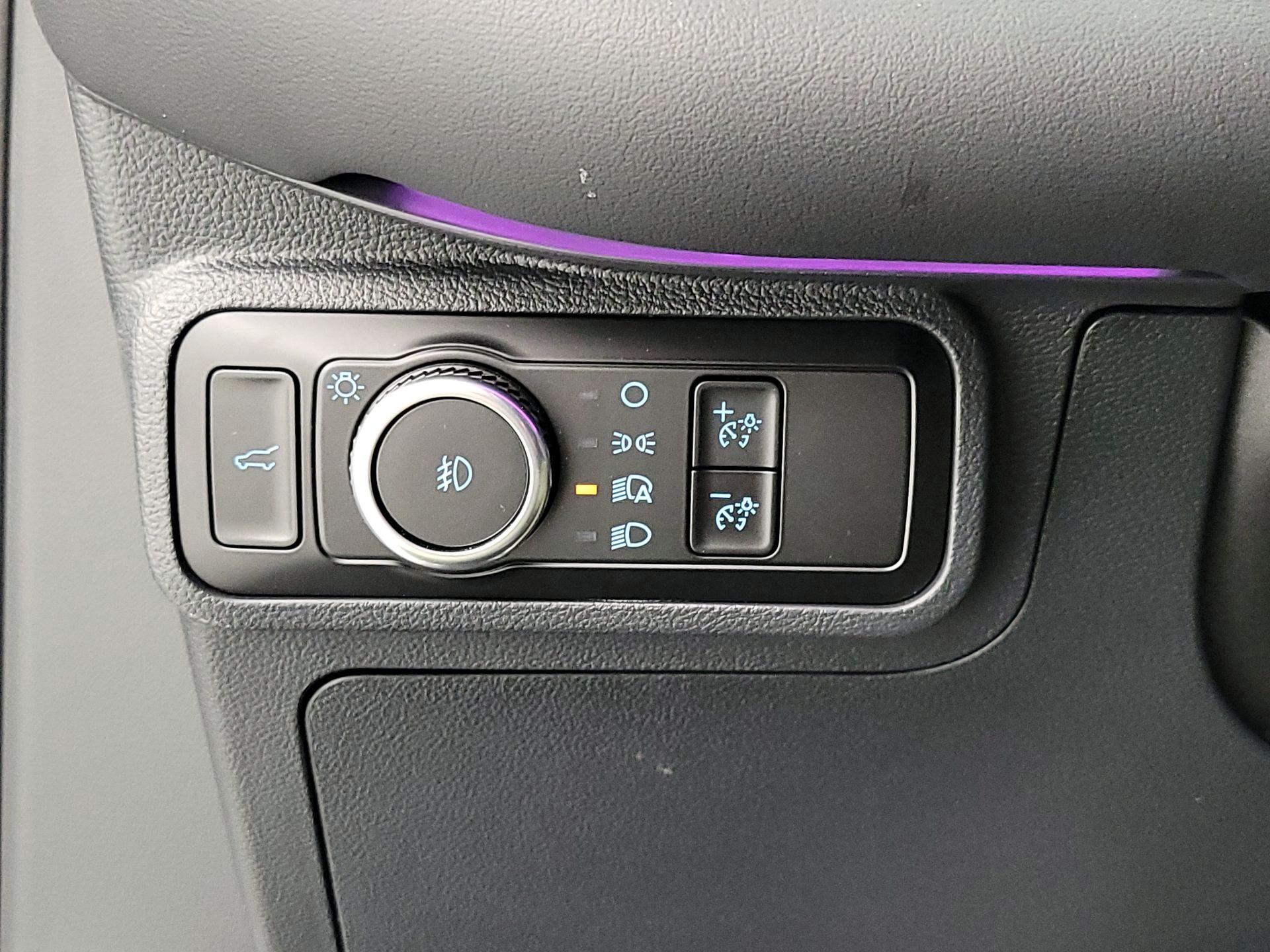 Thumbnail: 2025 Ford Explorer - 13