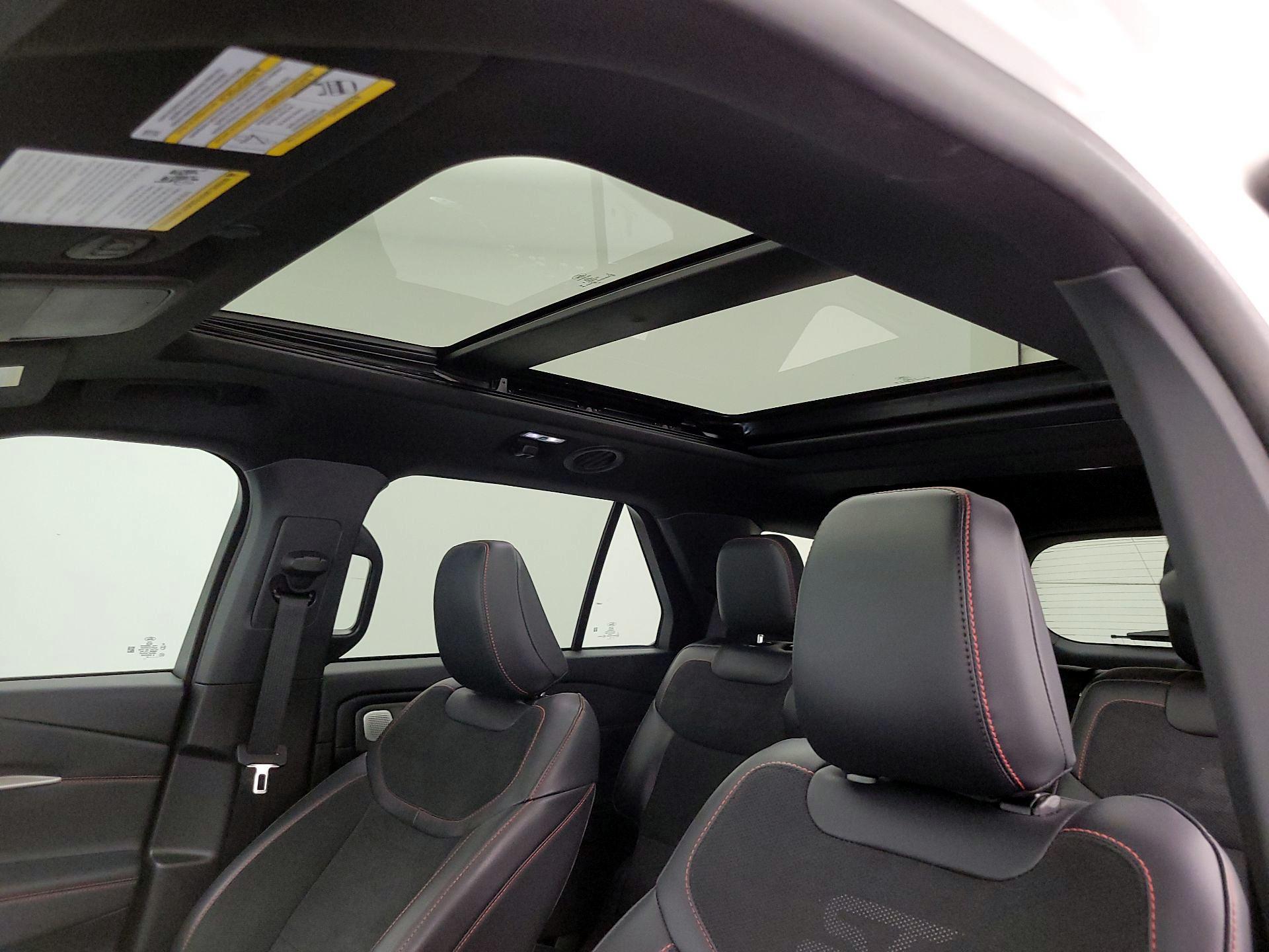 Thumbnail: 2025 Ford Explorer - 20