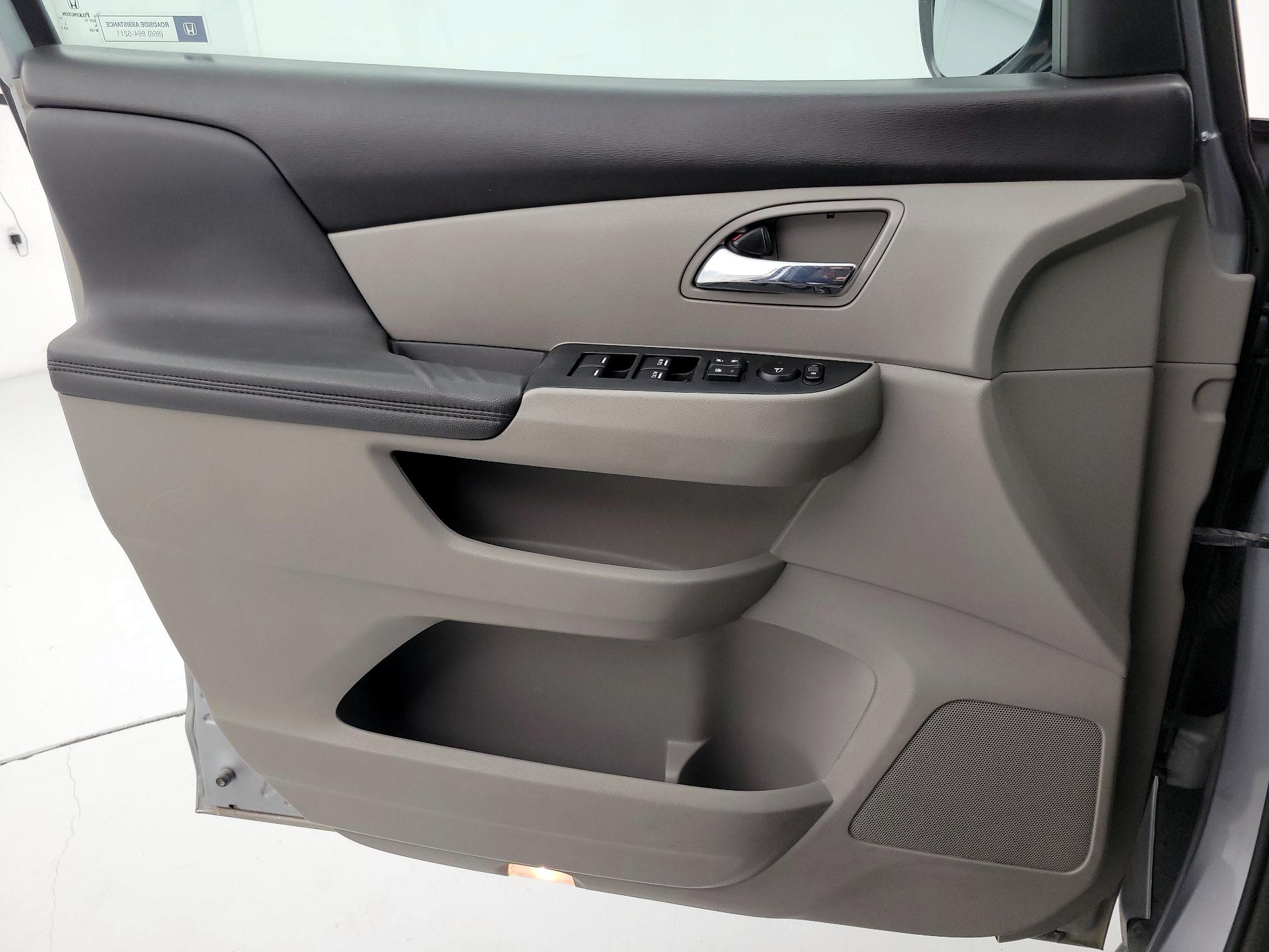 Thumbnail: 2017 Honda Odyssey - 12