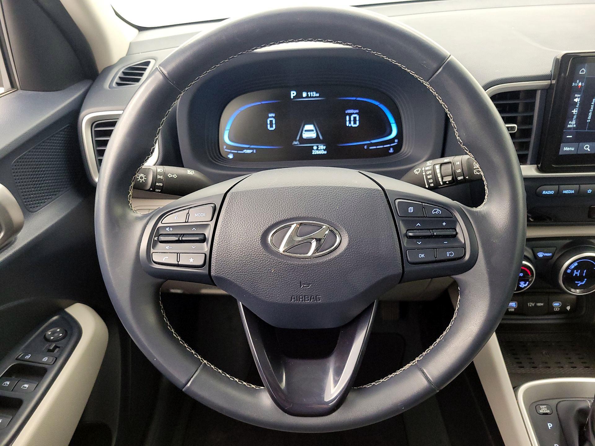 Thumbnail: 2023 Hyundai Venue - 10