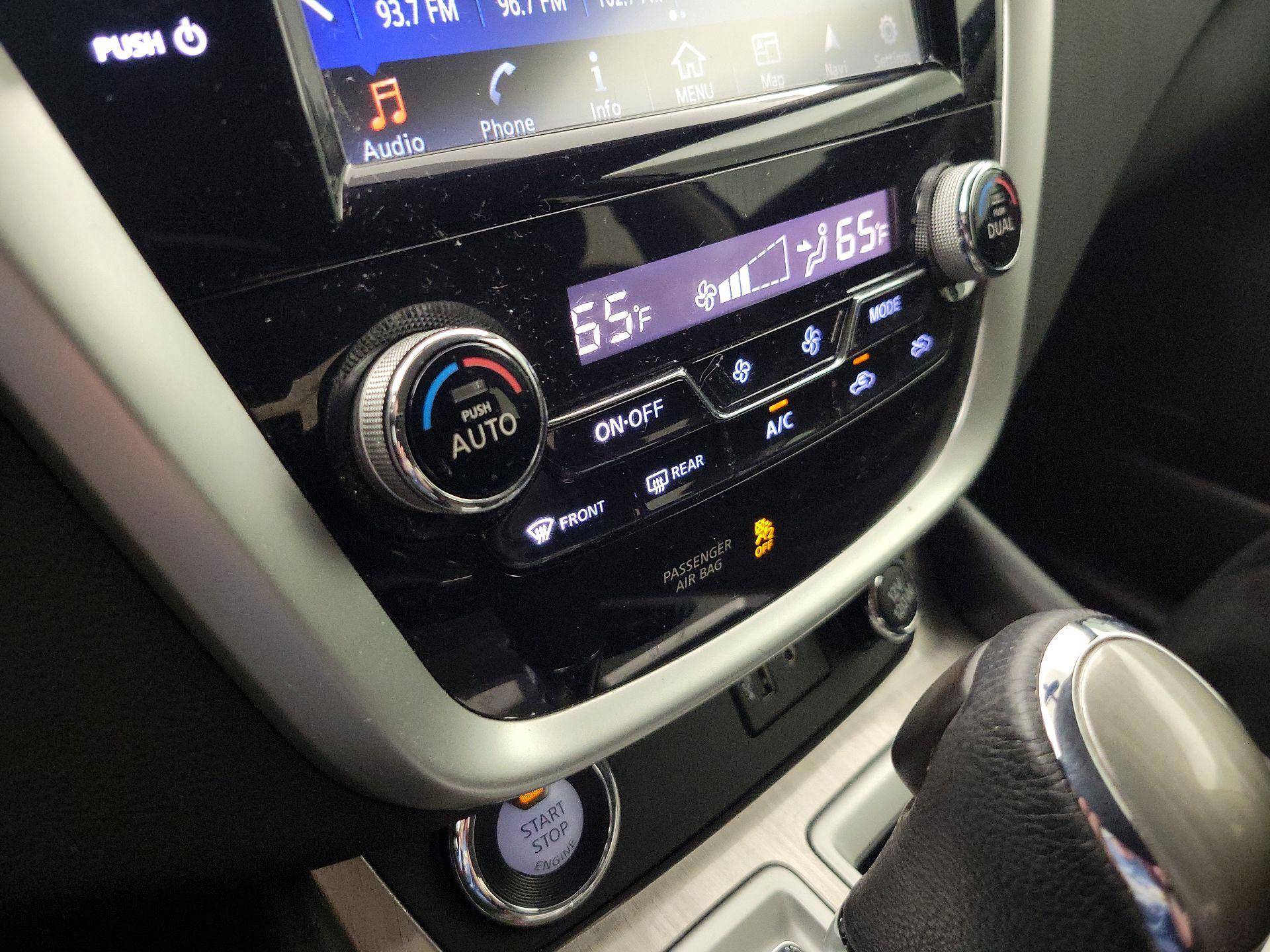 Thumbnail: 2018 Nissan Murano - 17