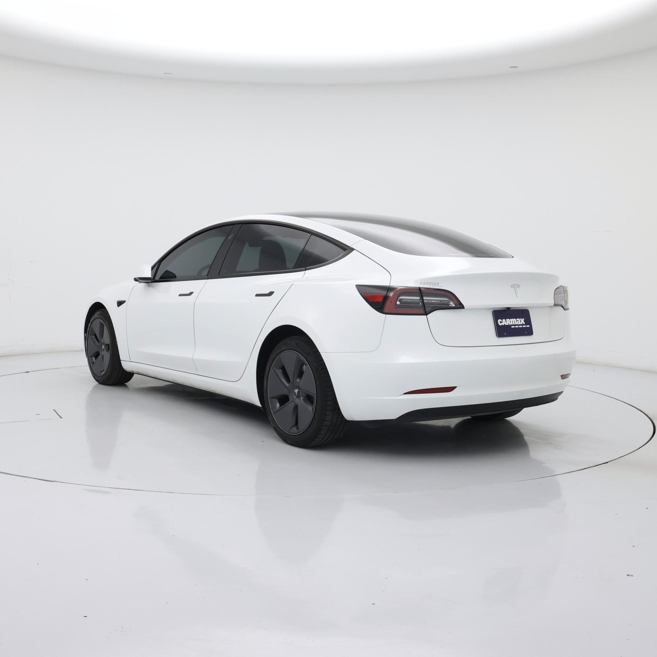 Thumbnail: 2023 Tesla Model 3 - 2