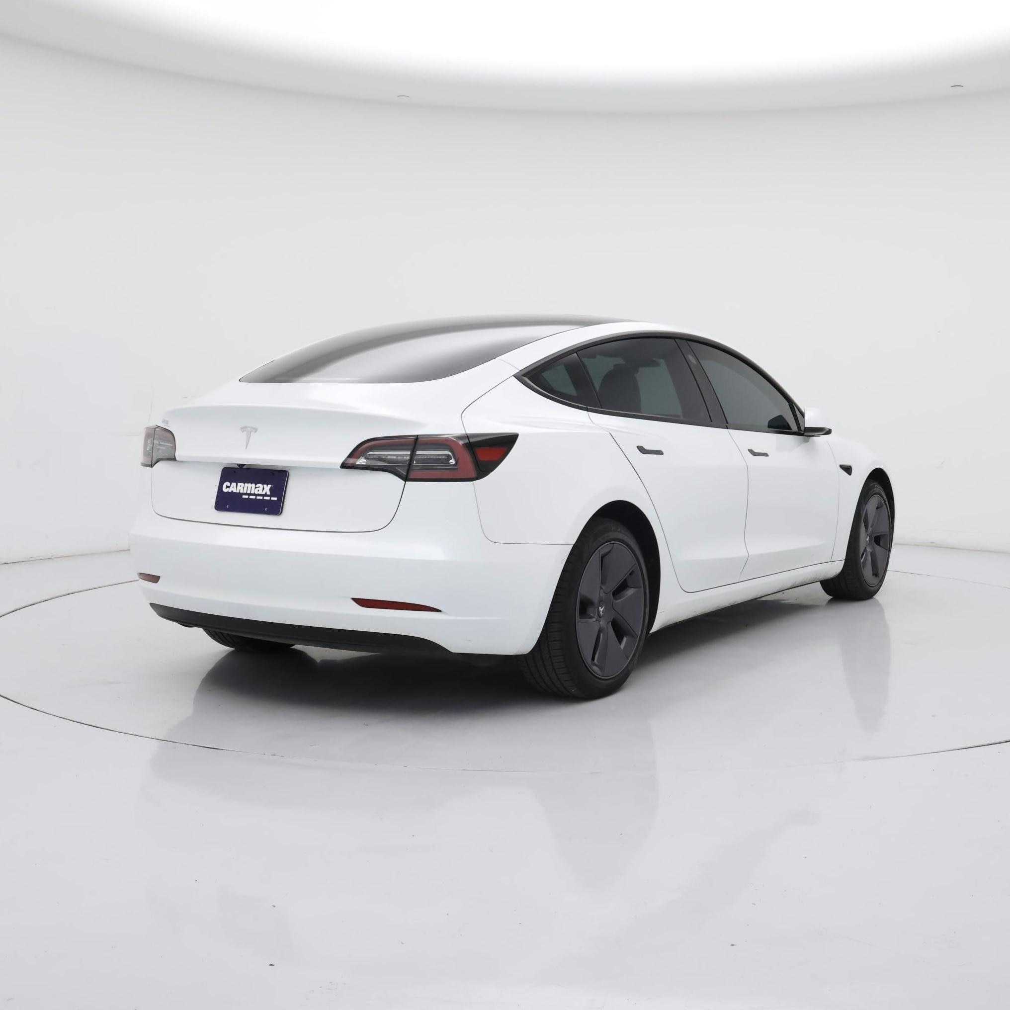 Thumbnail: 2023 Tesla Model 3 - 8