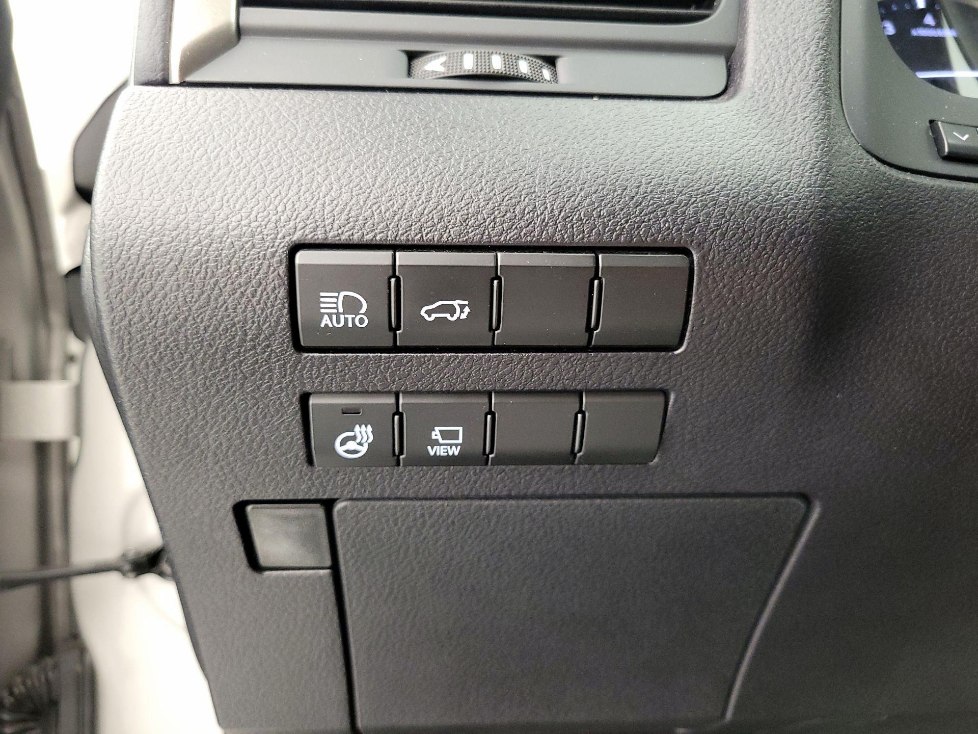 Thumbnail: 2022 Lexus RX - 13