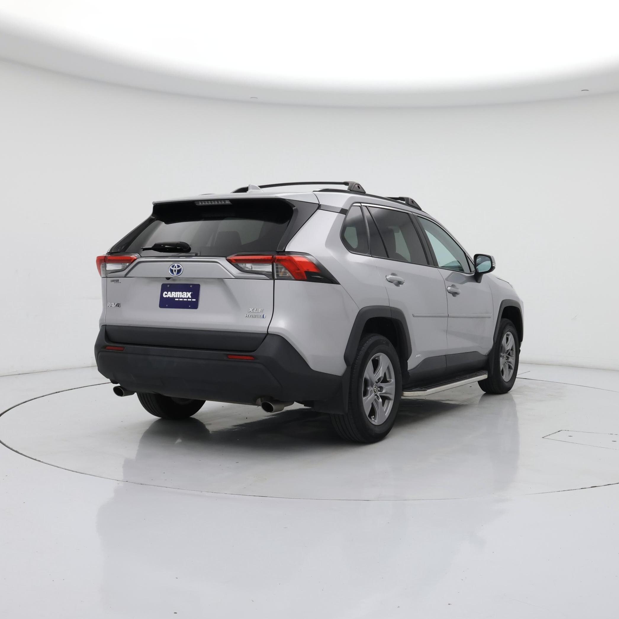 Thumbnail: 2022 Toyota RAV4 - 8