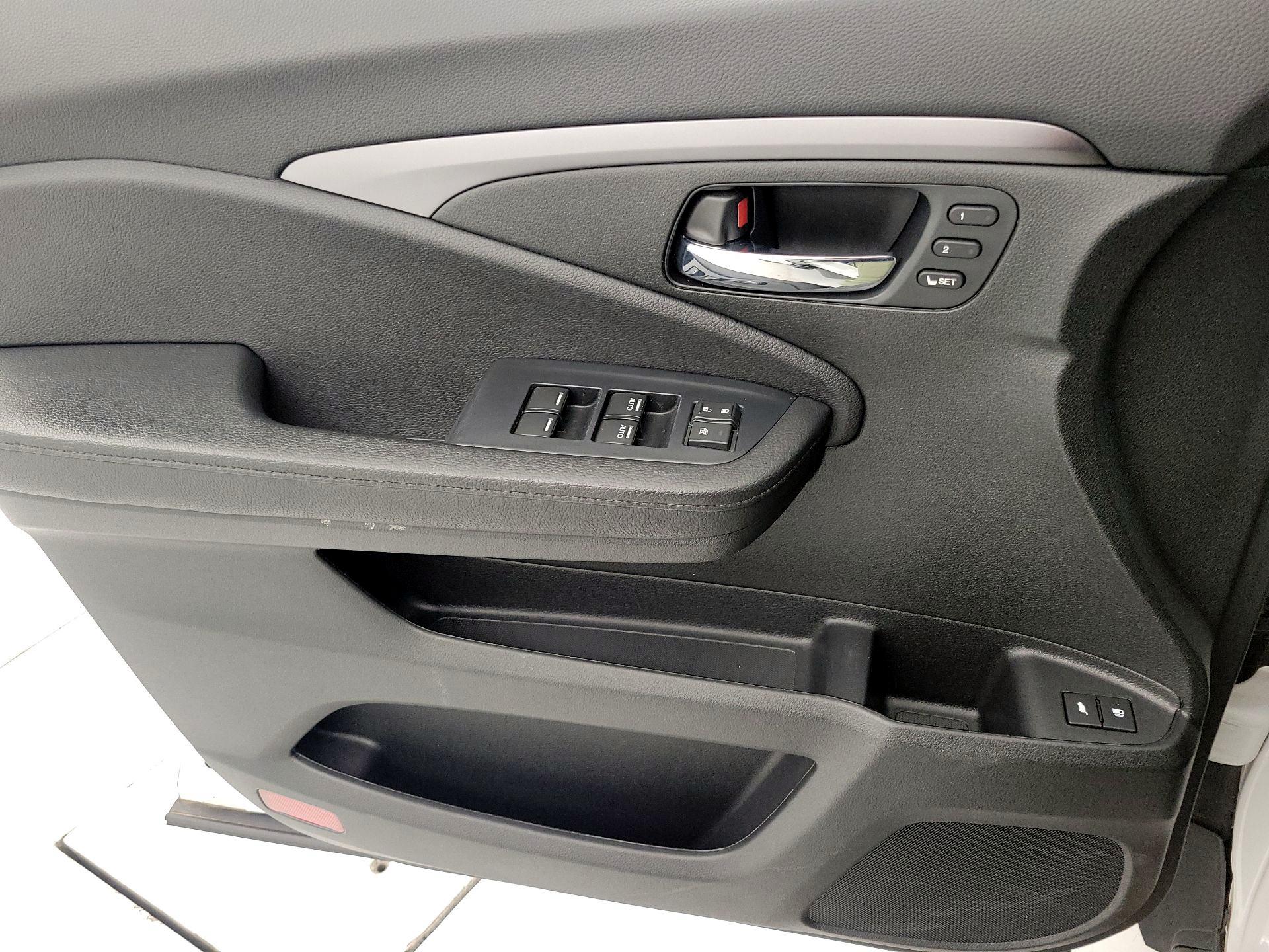 Thumbnail: 2022 Honda Pilot - 12