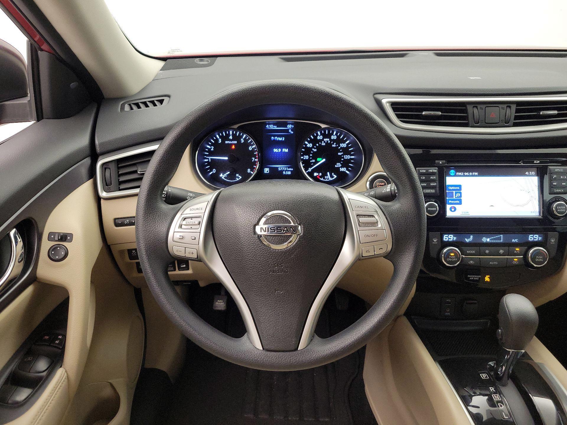 Thumbnail: 2016 Nissan Rogue - 10