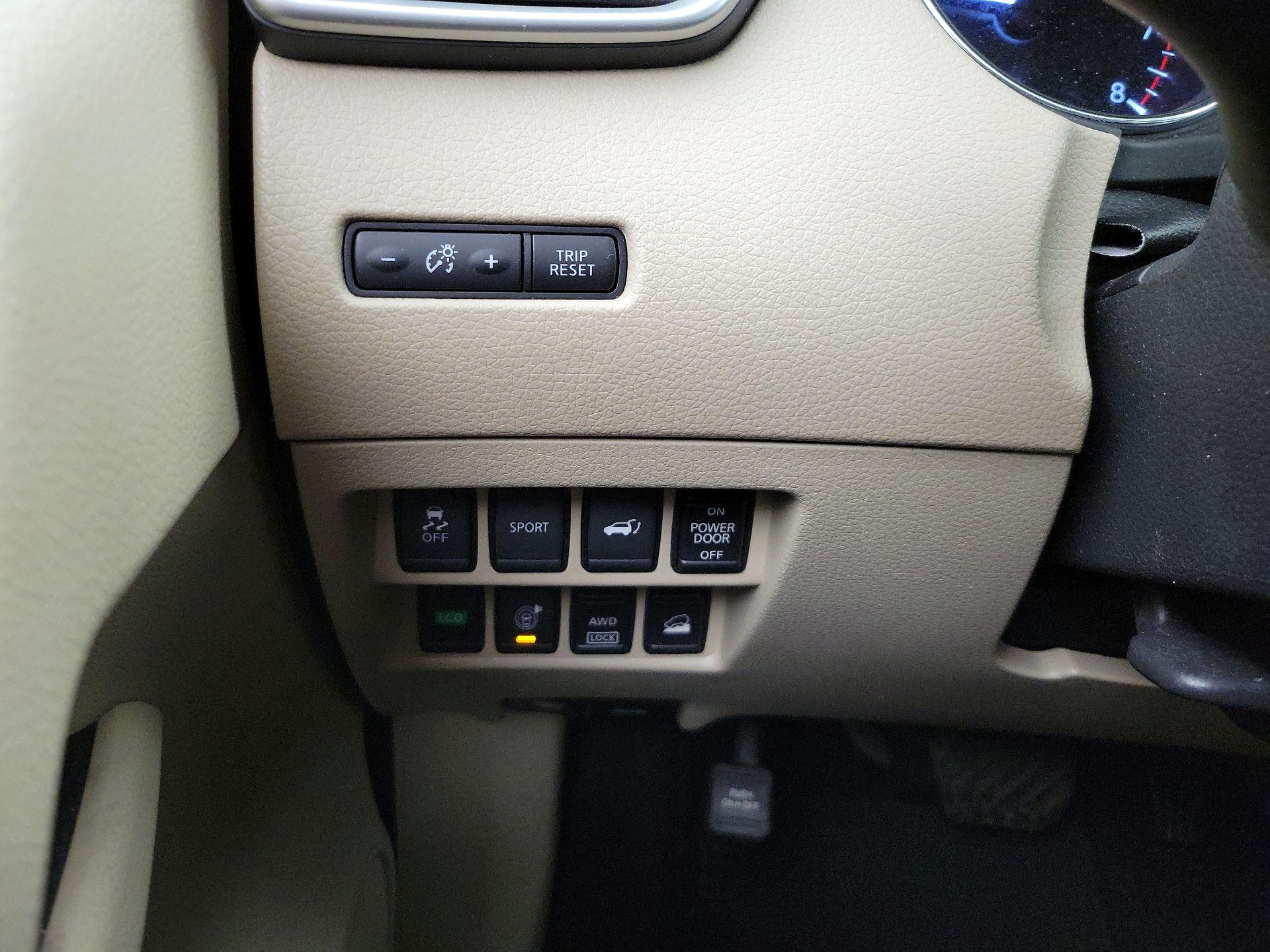 Thumbnail: 2016 Nissan Rogue - 13