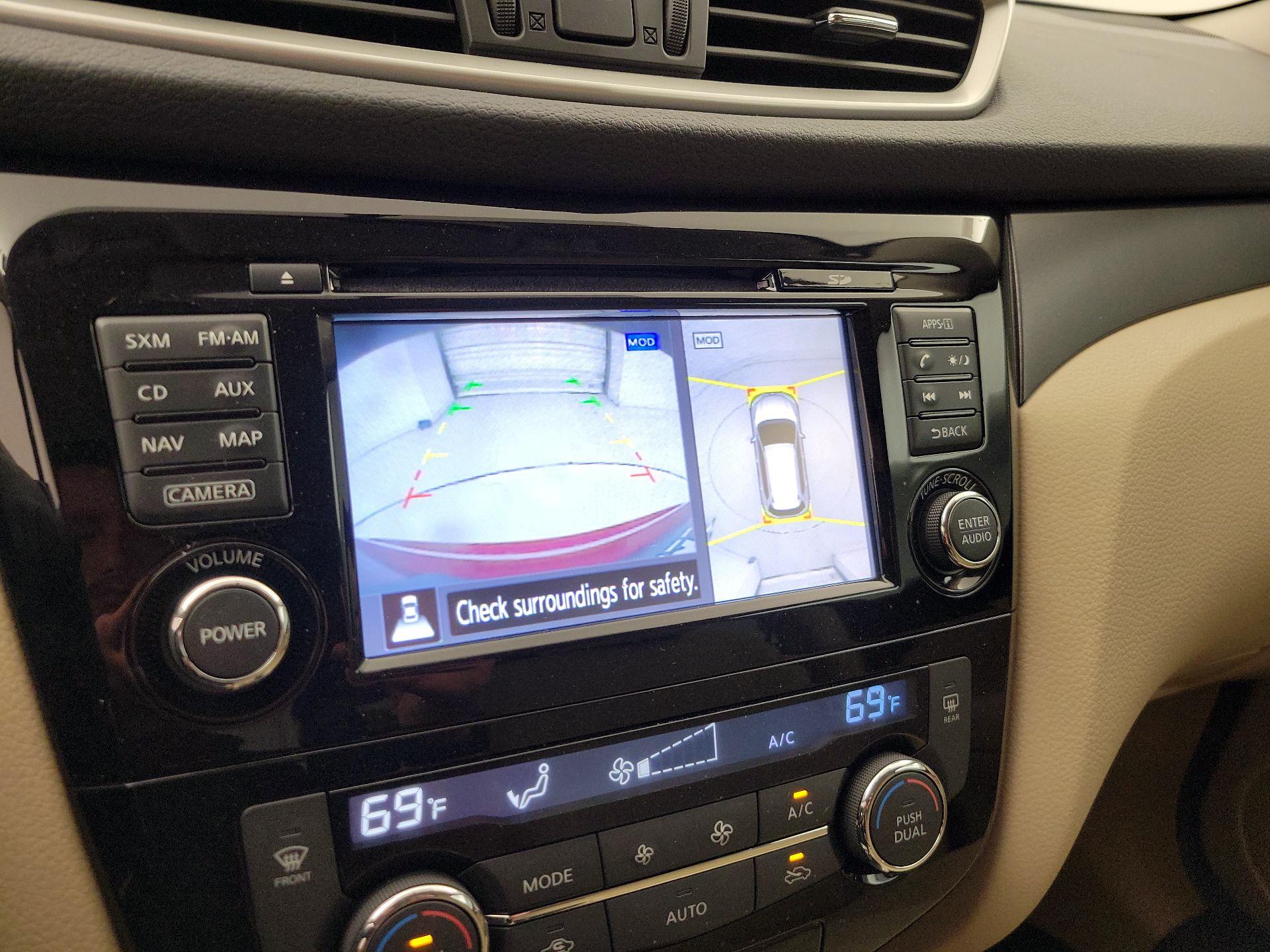 Thumbnail: 2016 Nissan Rogue - 15