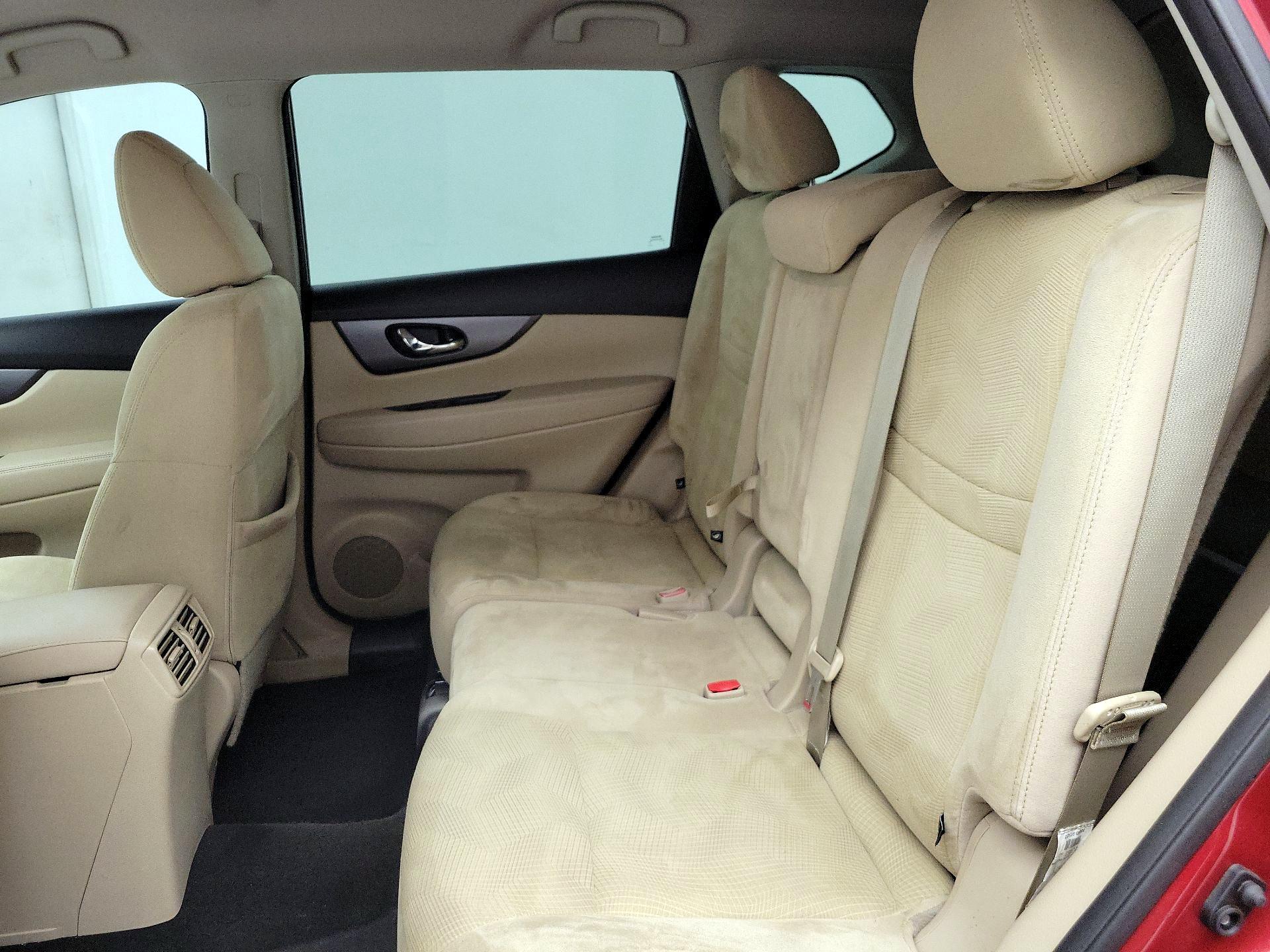 Thumbnail: 2016 Nissan Rogue - 20