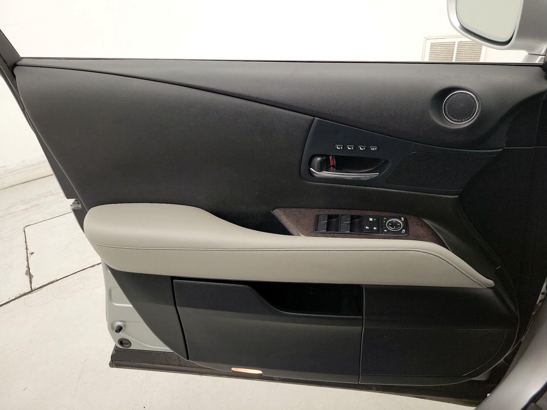 Thumbnail: 2015 Lexus RX - 12