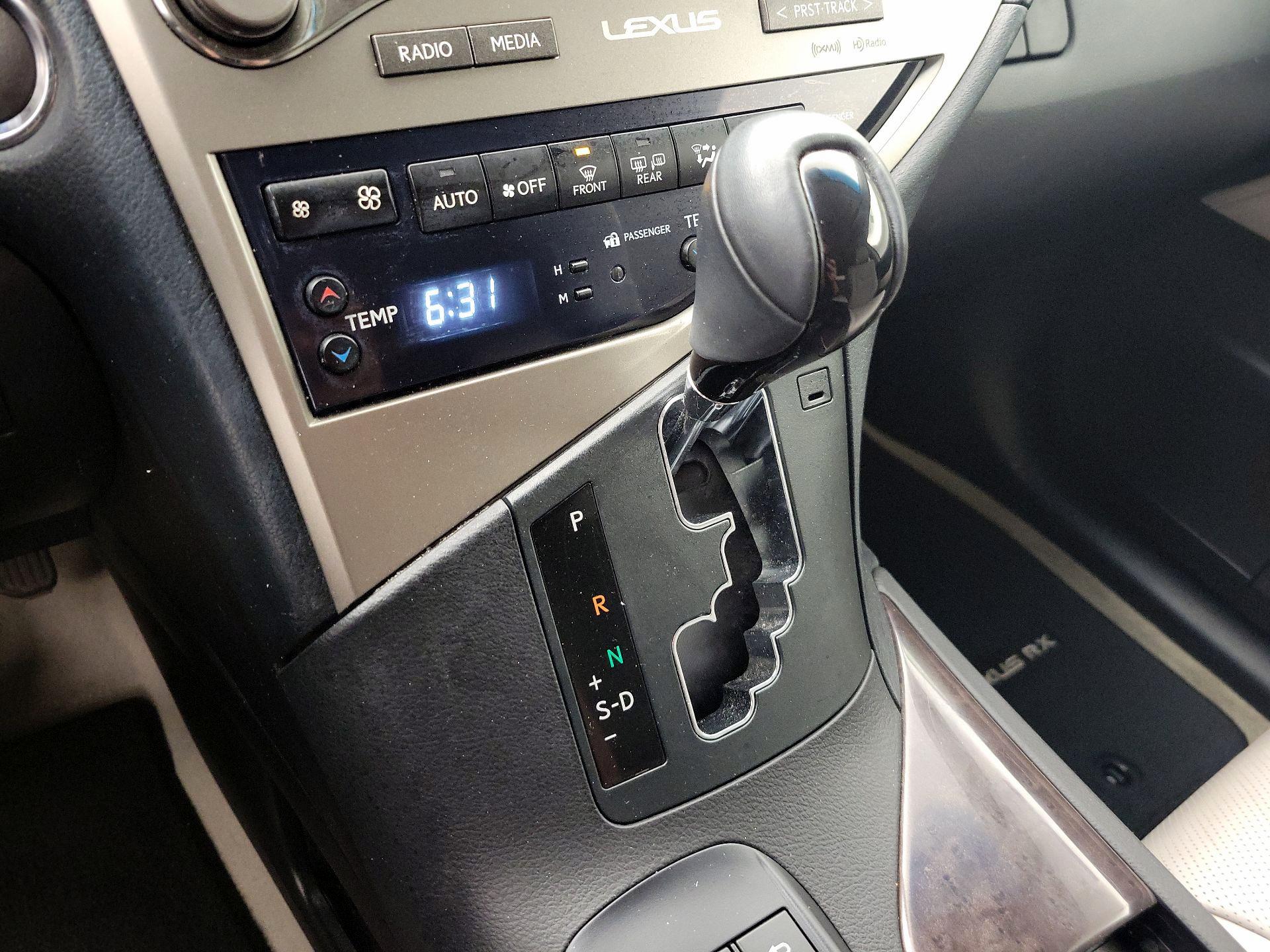 Thumbnail: 2015 Lexus RX - 17