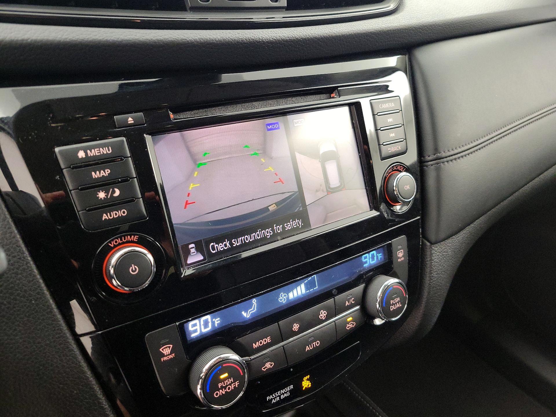 Thumbnail: 2018 Nissan Rogue - 15