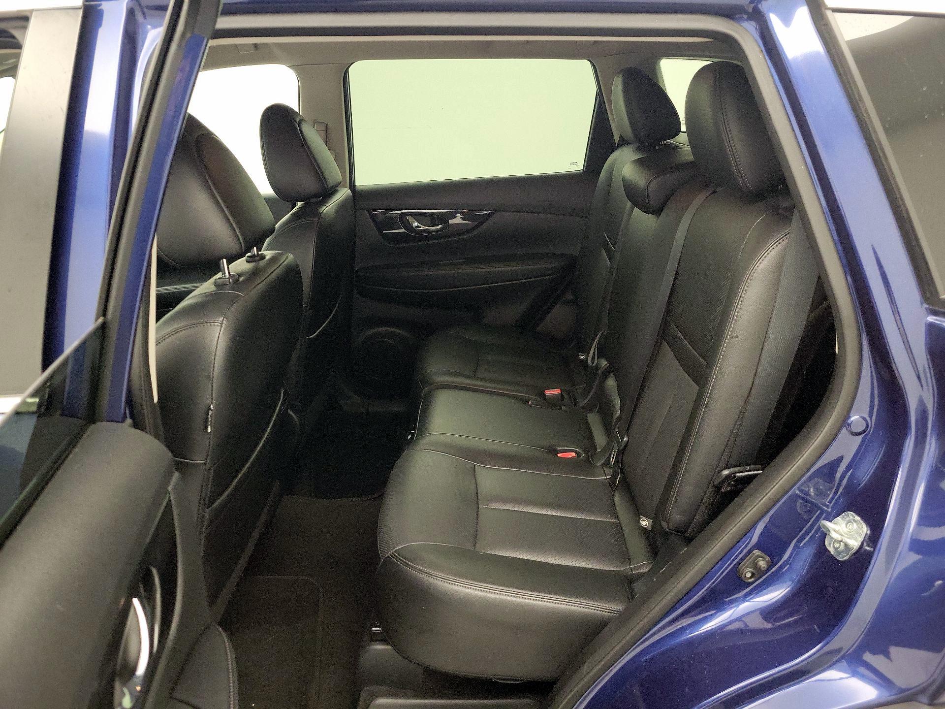 Thumbnail: 2018 Nissan Rogue - 20