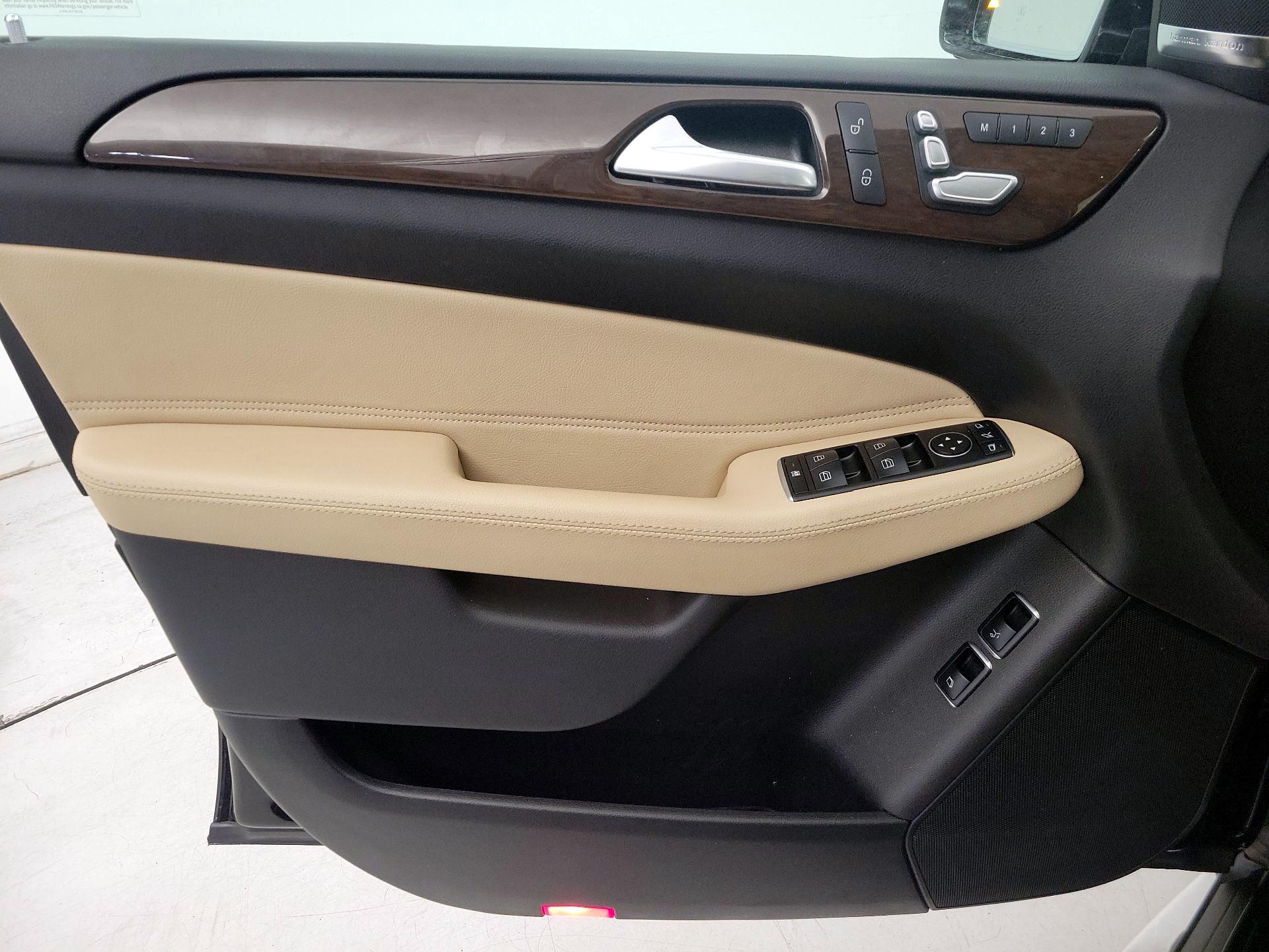 Thumbnail: 2019 Mercedes-Benz GLS - 12