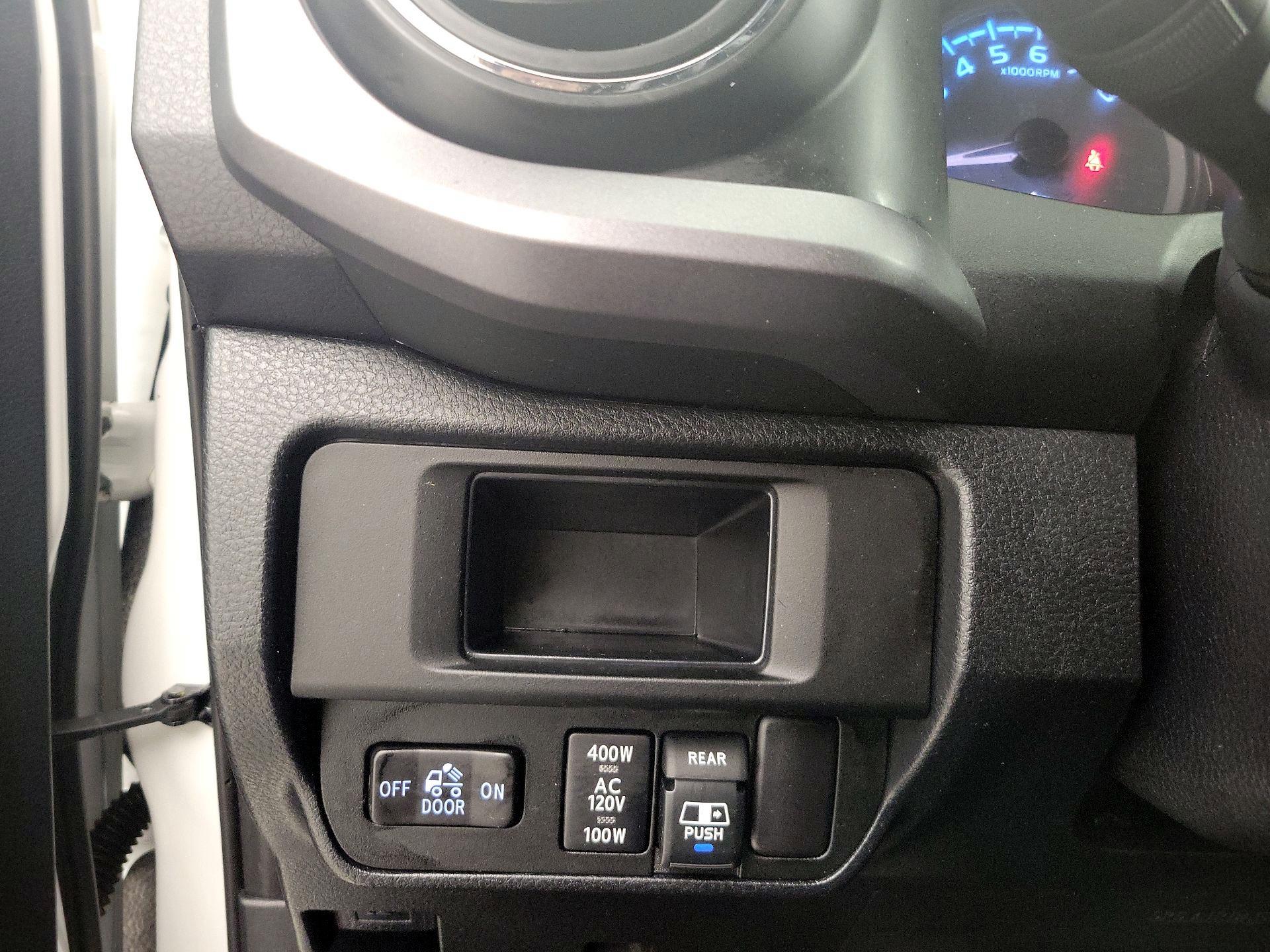 Thumbnail: 2017 Toyota Tacoma - 13