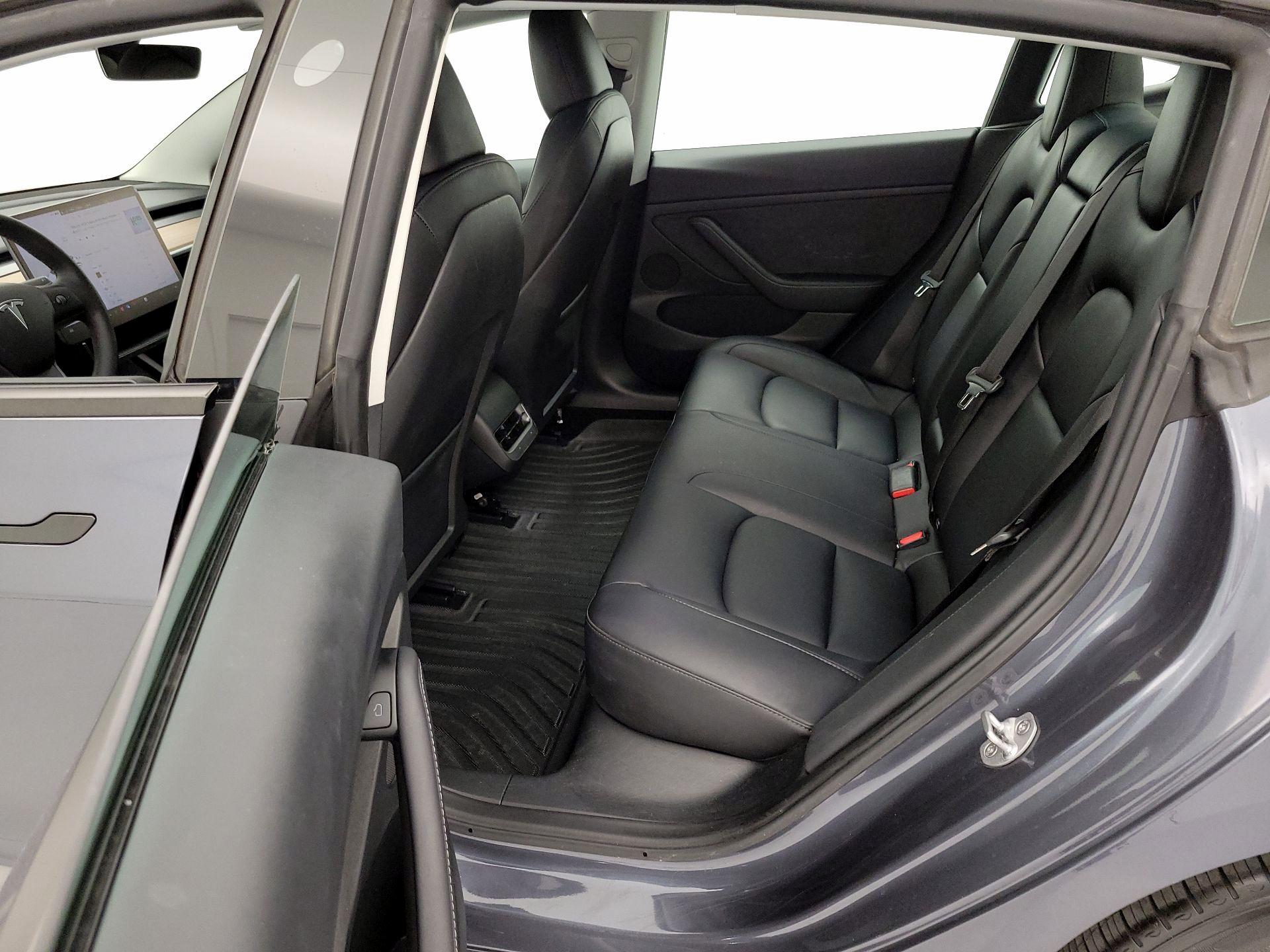 Thumbnail: 2023 Tesla Model 3 - 20