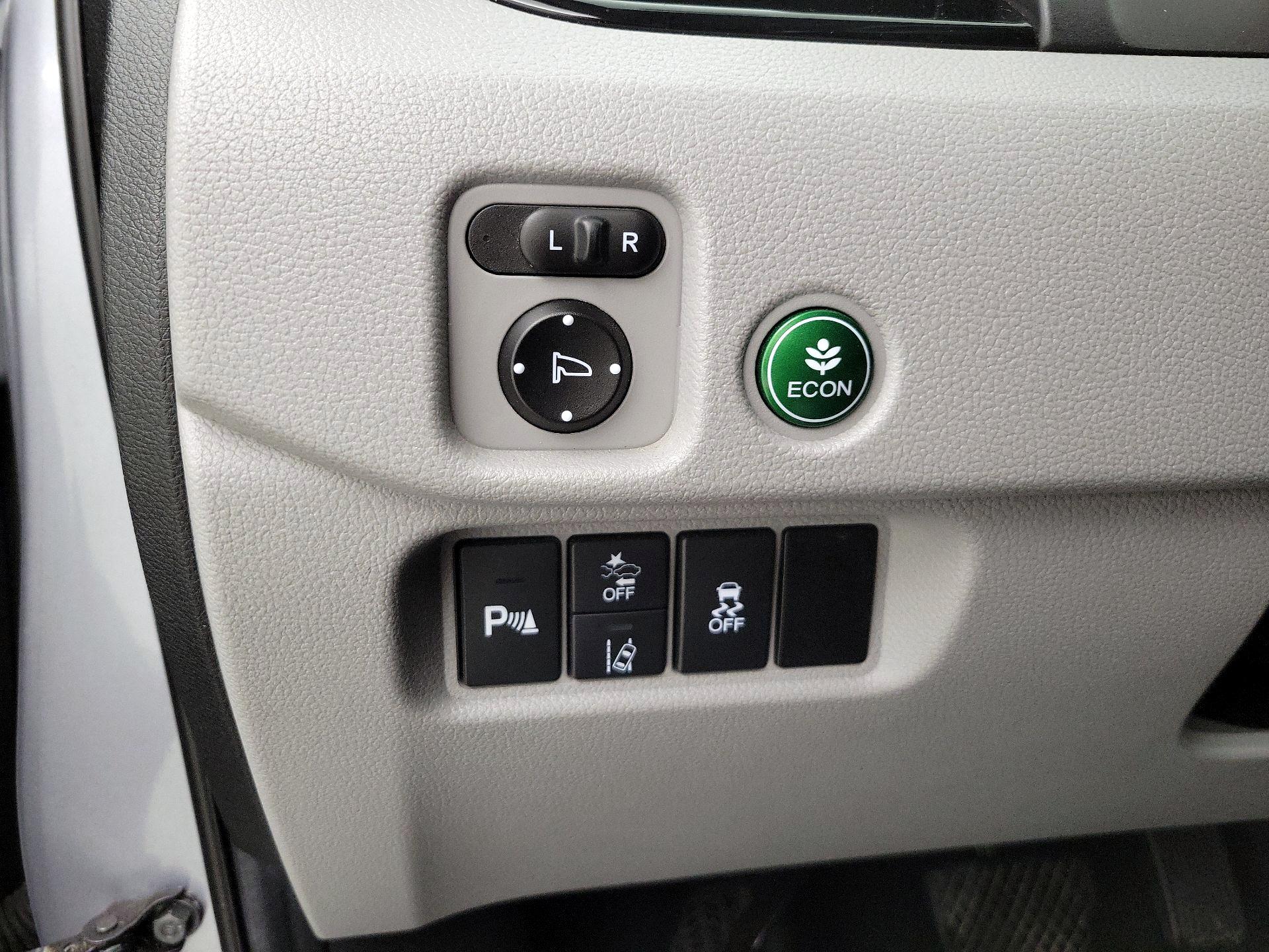 Thumbnail: 2019 Honda Pilot - 13